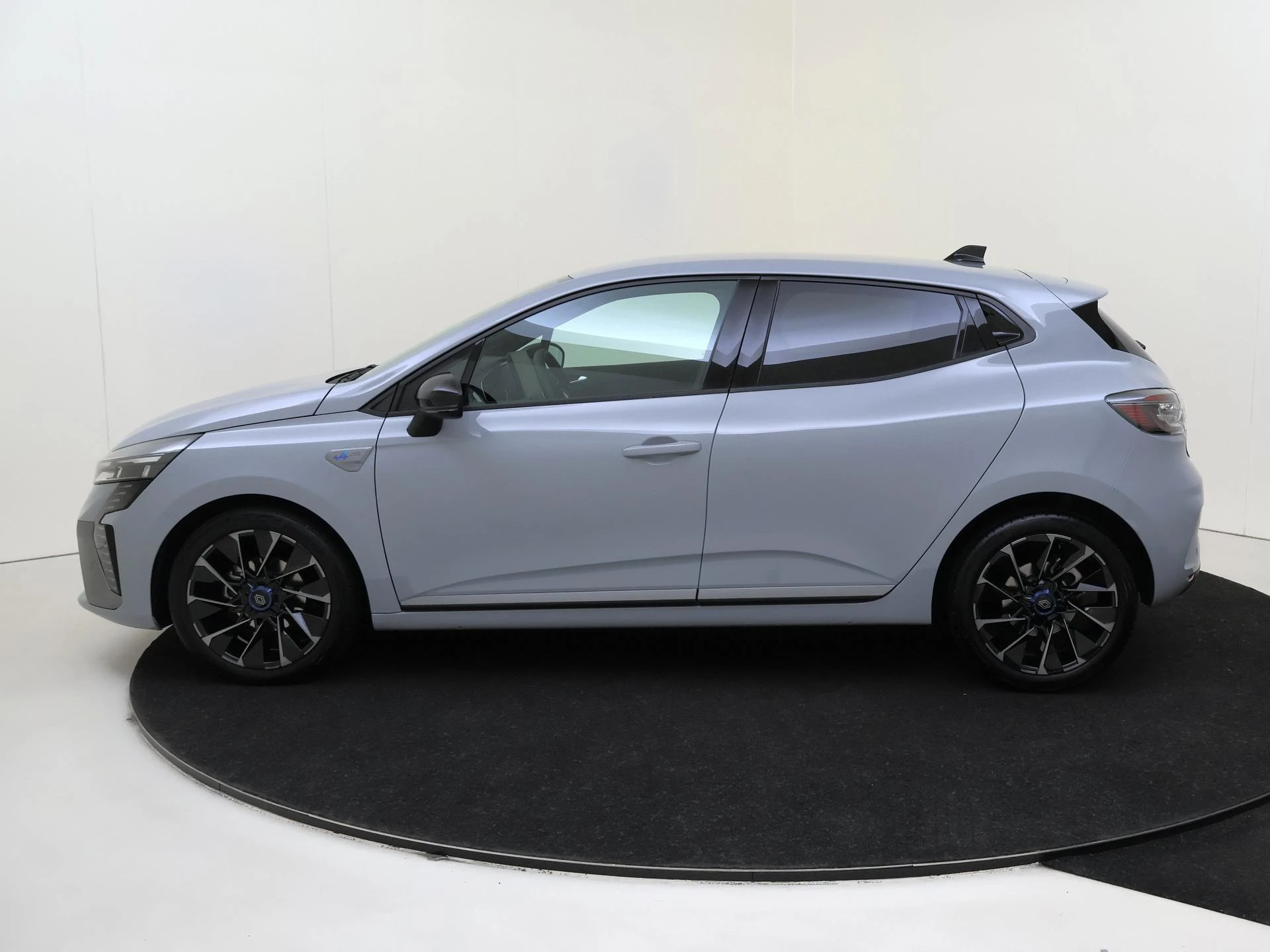 Renault-Clio-image-8