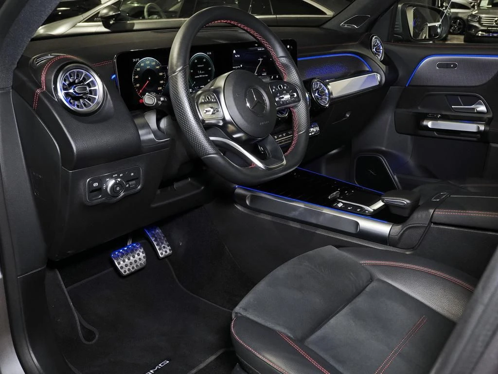 Mercedes-Benz-EQB 250+-image-8