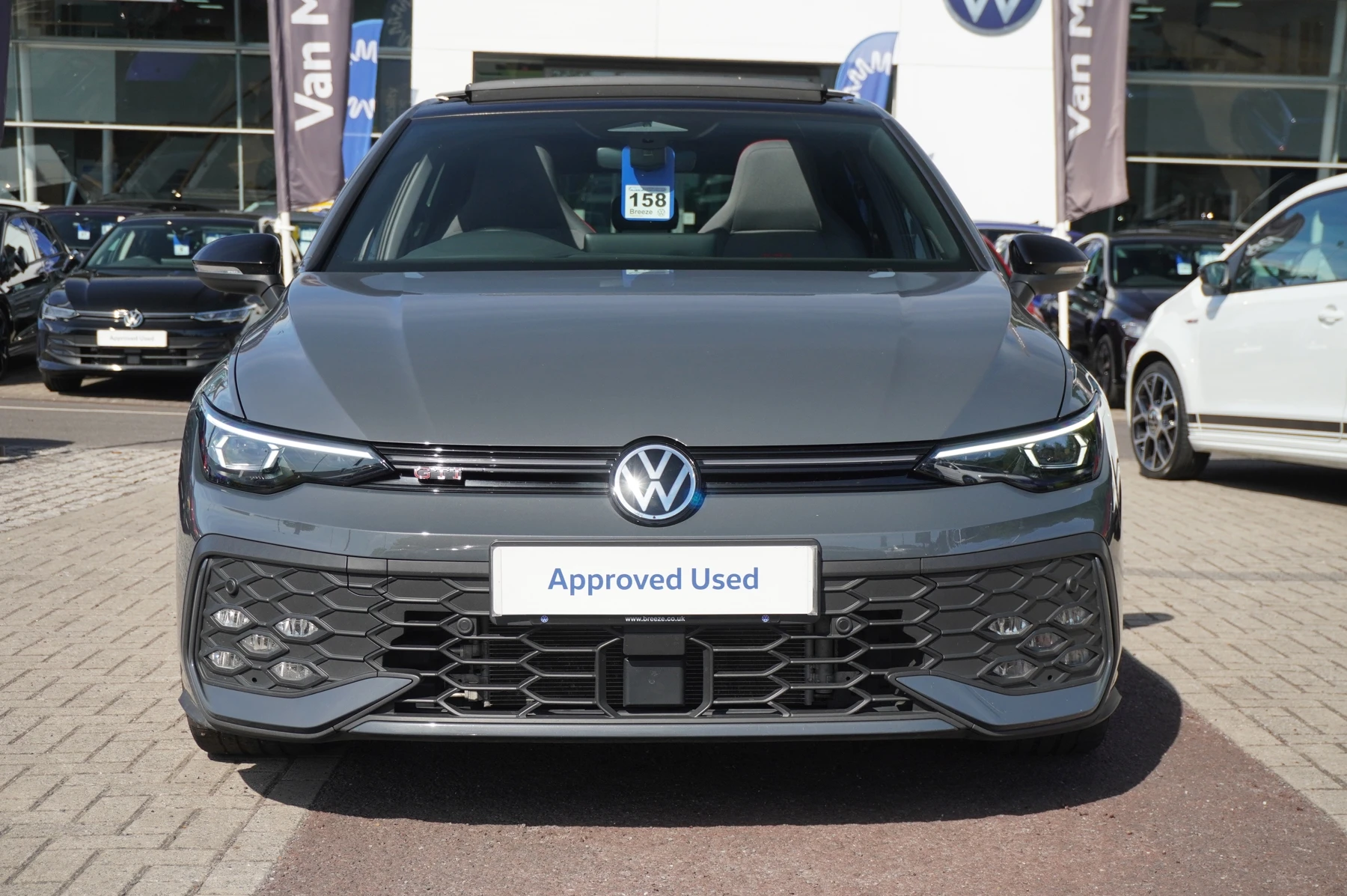 Volkswagen-Golf-image-6