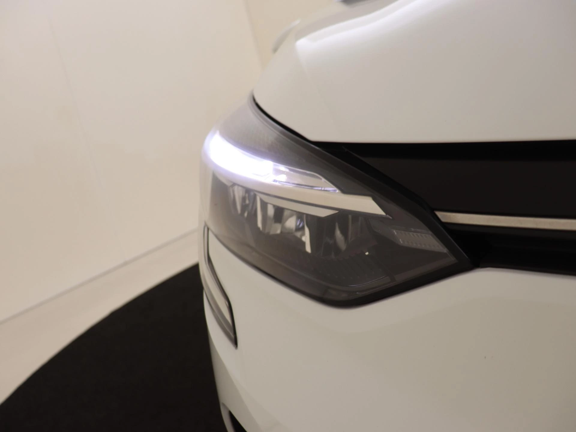 Renault-Clio-image-9