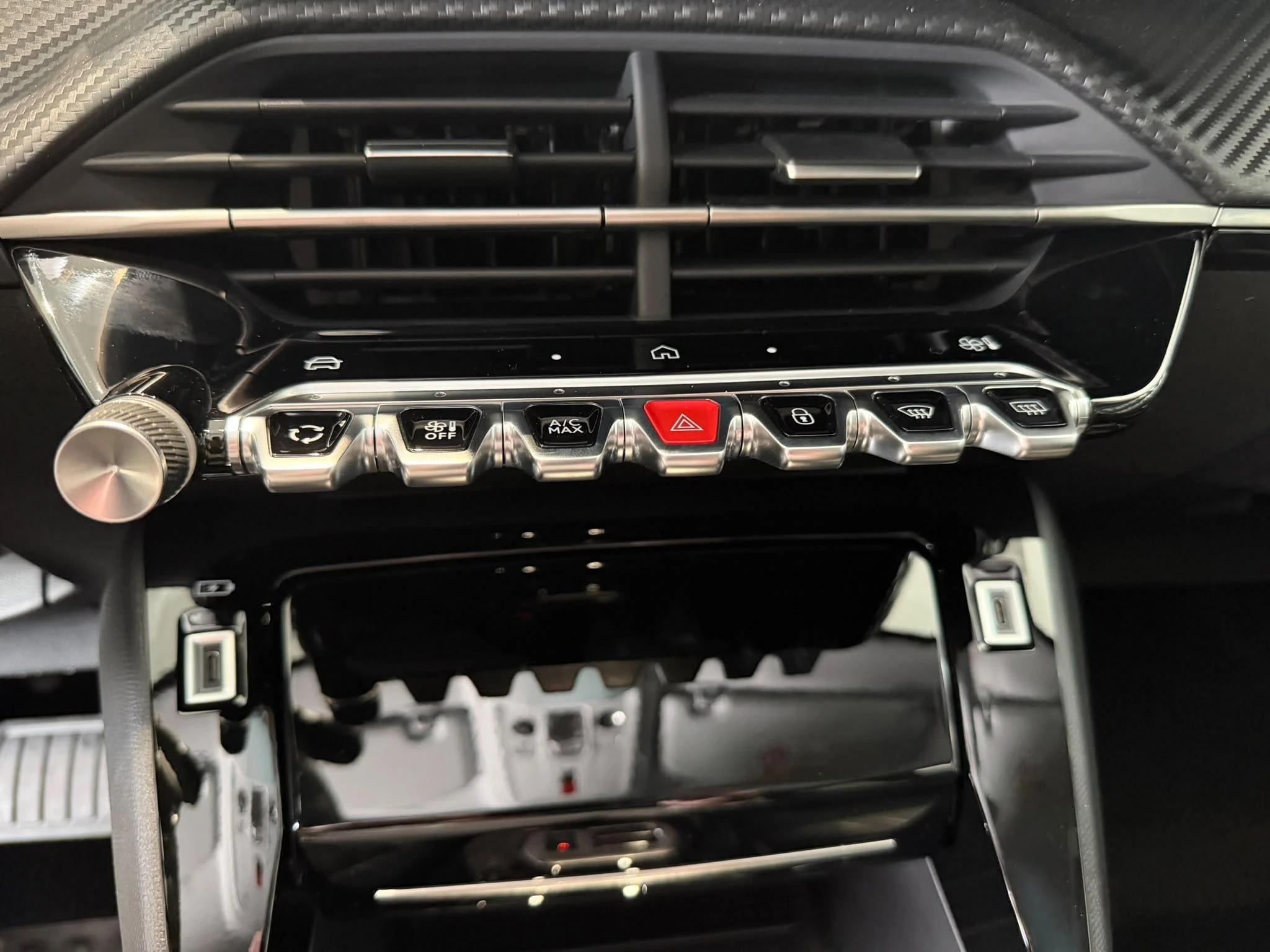 Peugeot-208-image-15