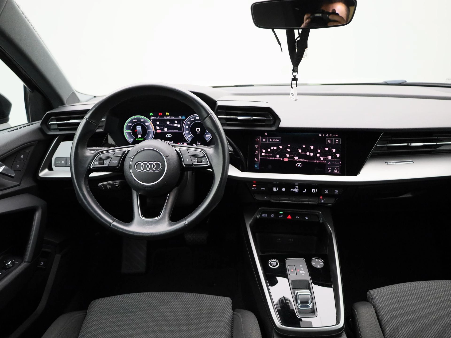 Audi A3 Sportback 40 TFSI e Business edition