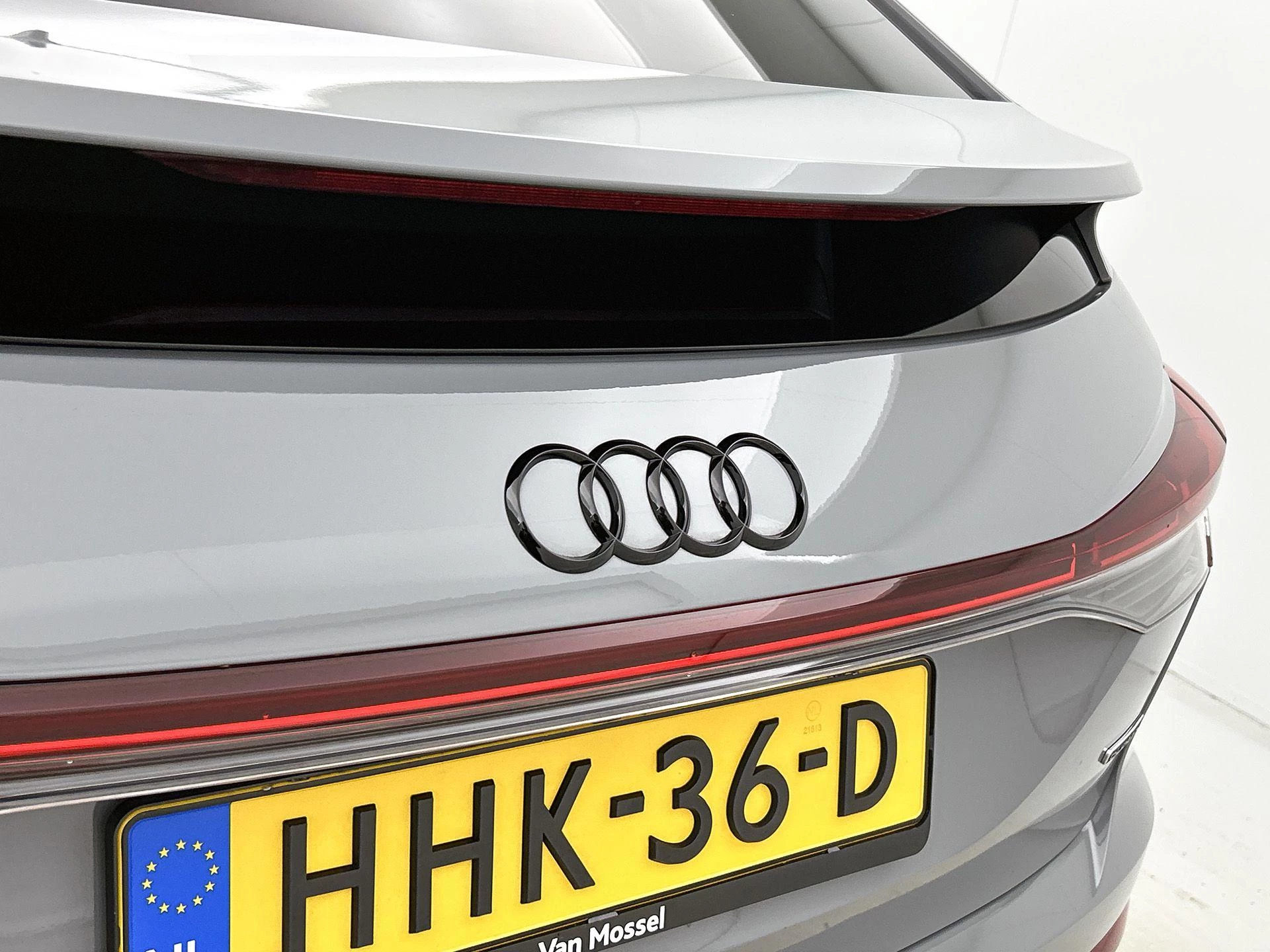 Audi-Q4 Sportback e-tron-image-6