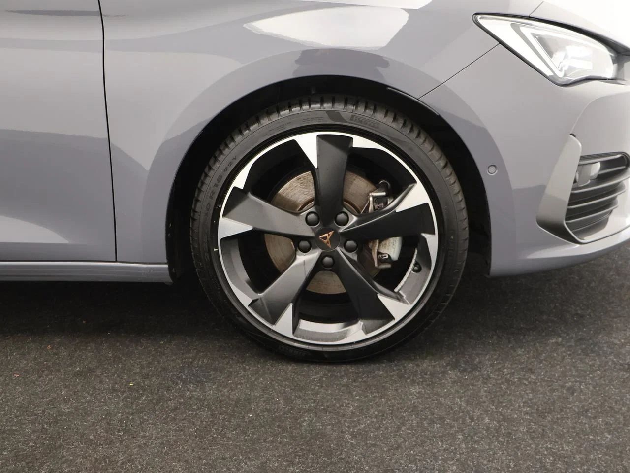 CUPRA-Leon Sportstourer-image-3