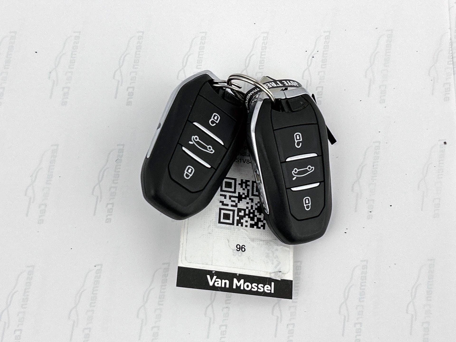 Opel Grandland X 1.6 Turbo Hybrid Innovation