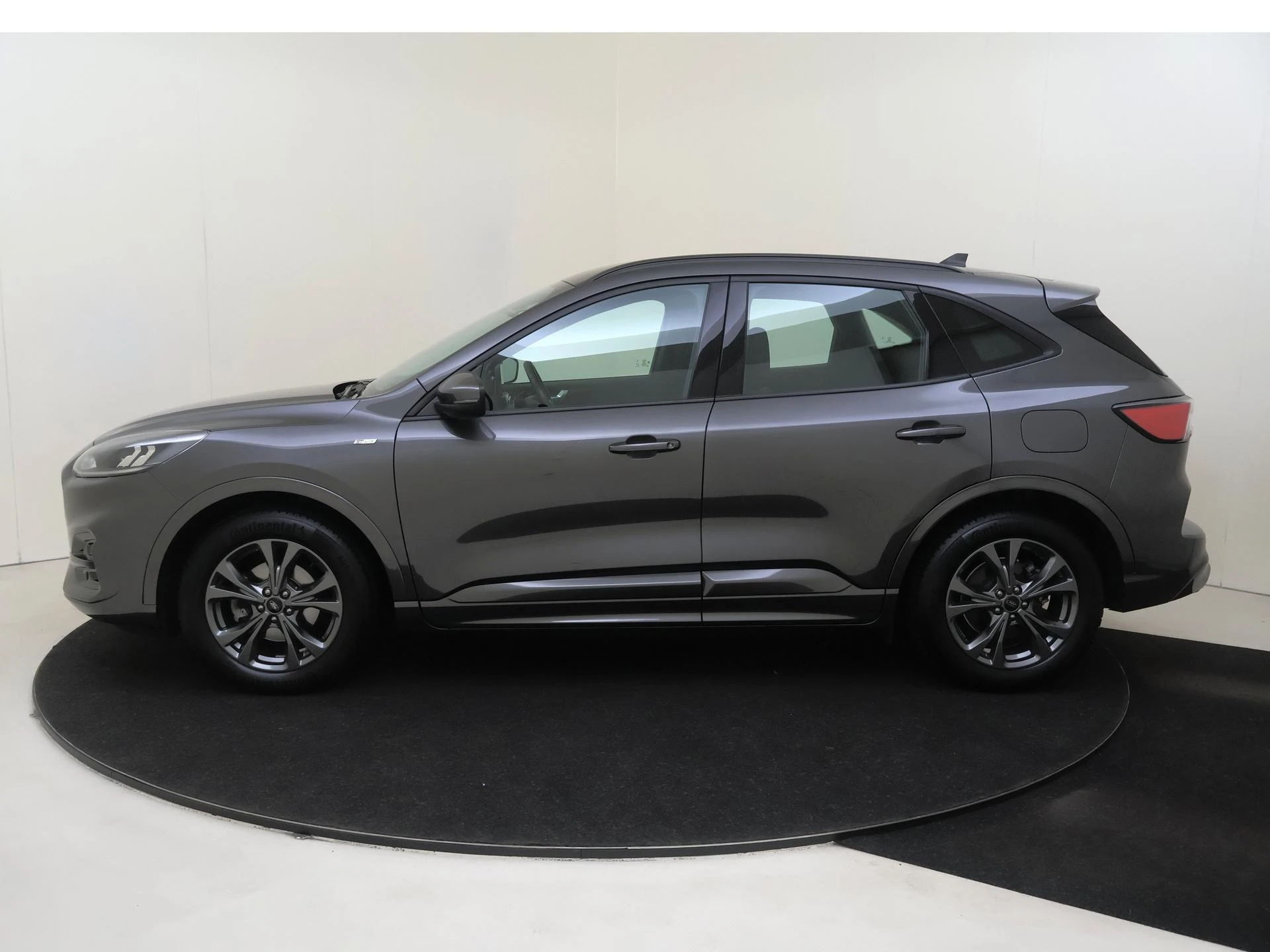 Ford-Kuga-image-7