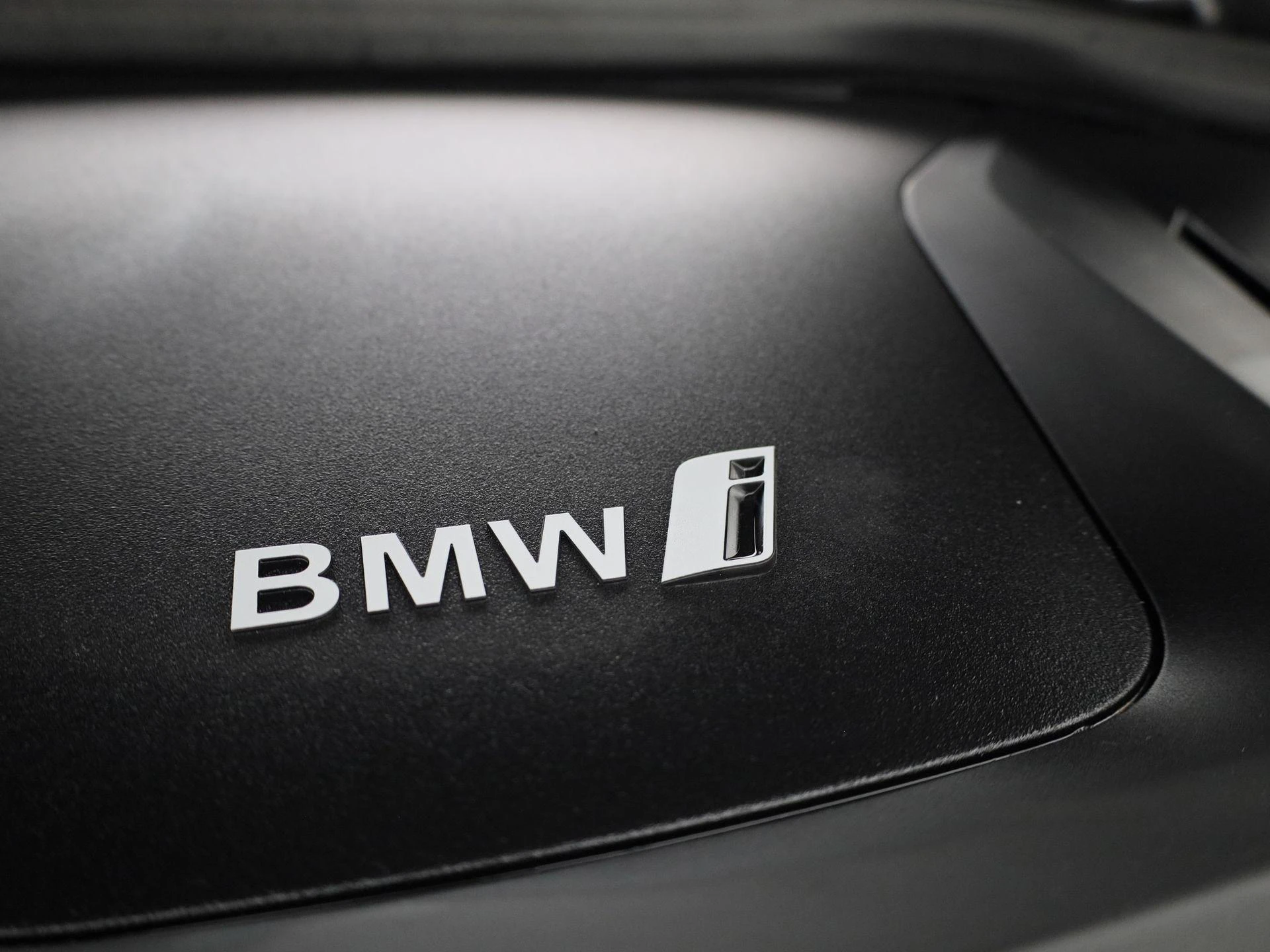 BMW-iX3-image-38