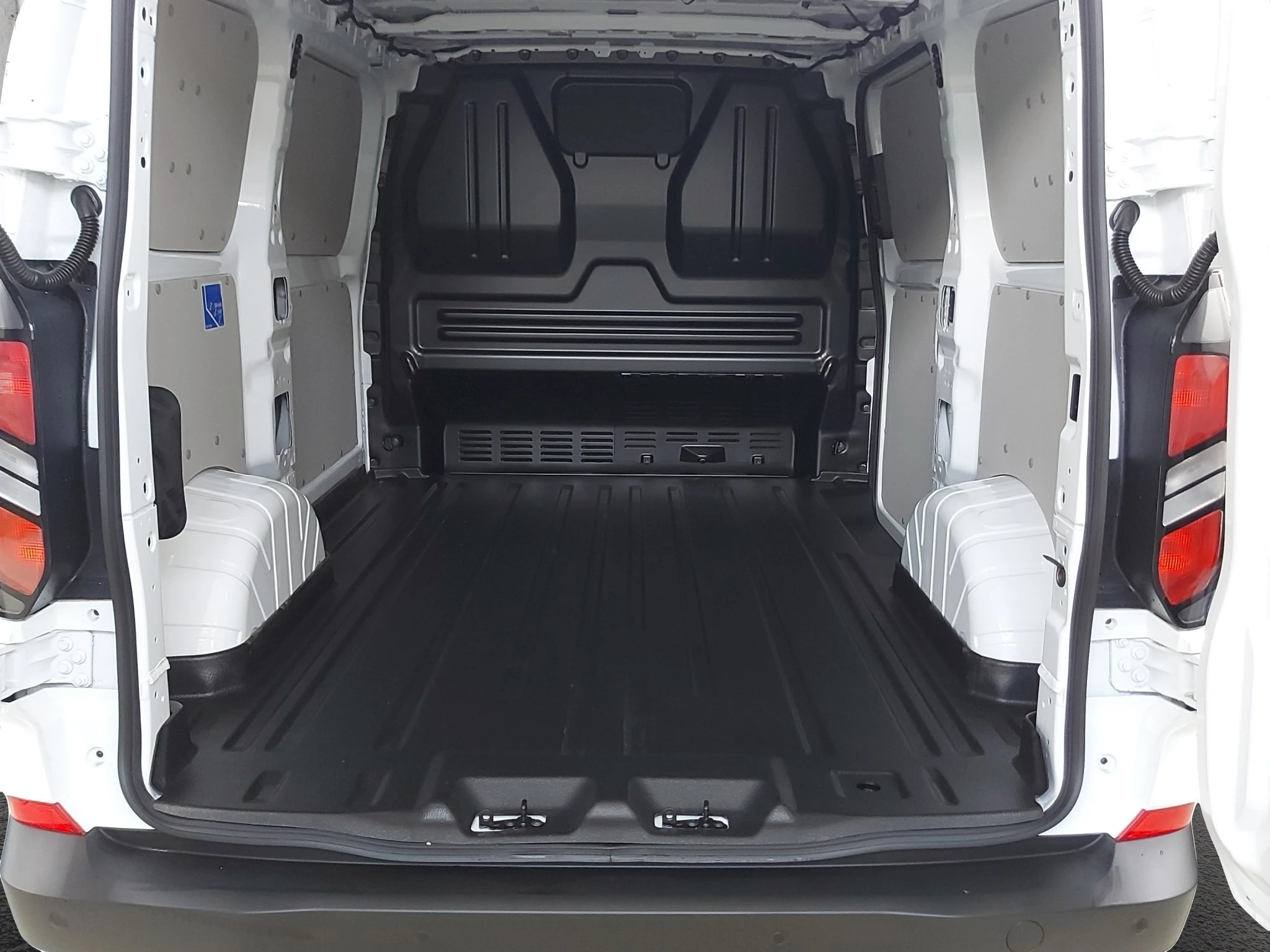 Ford-Transit Custom-image-17