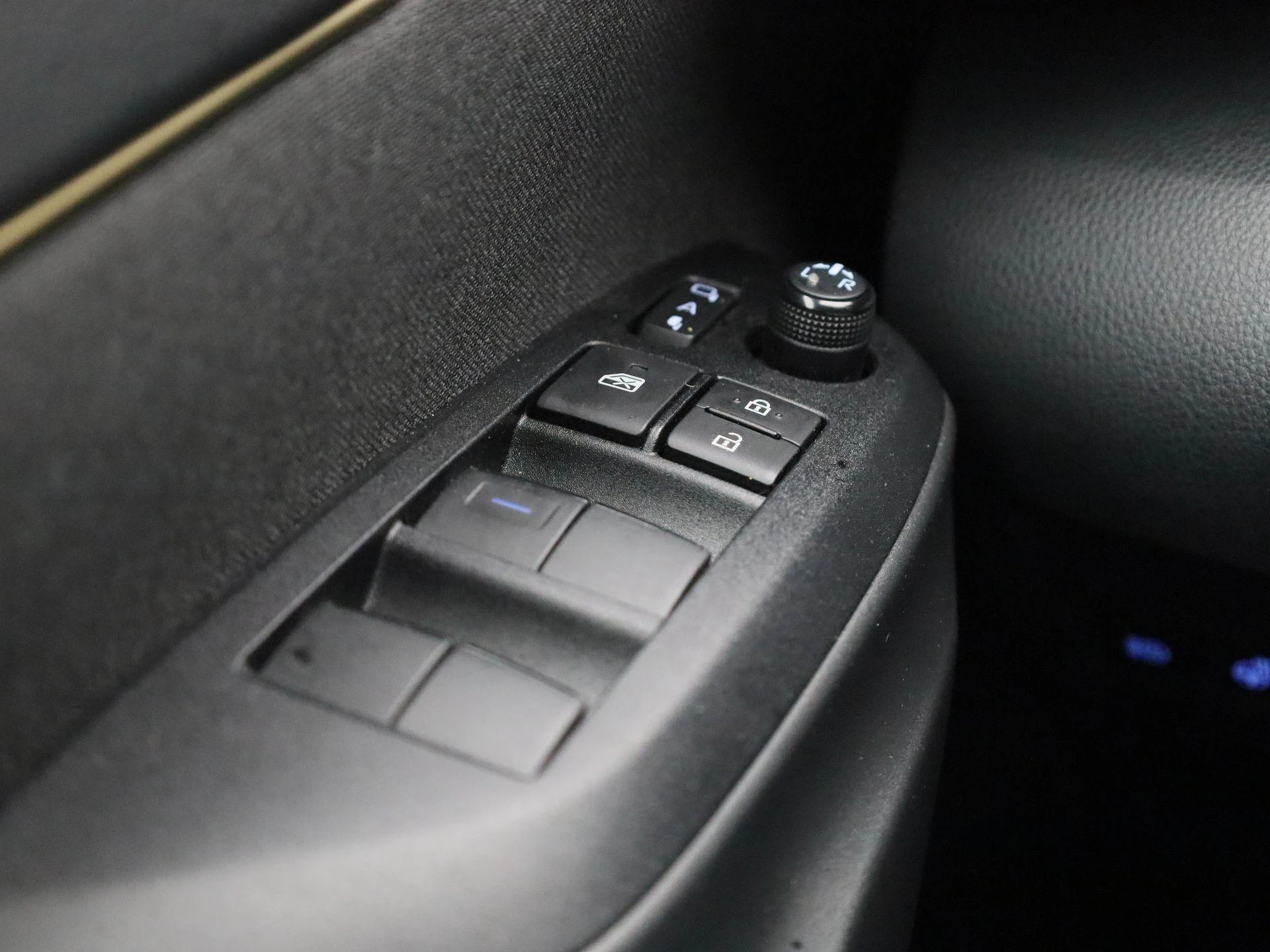 Toyota-Yaris Cross-image-31