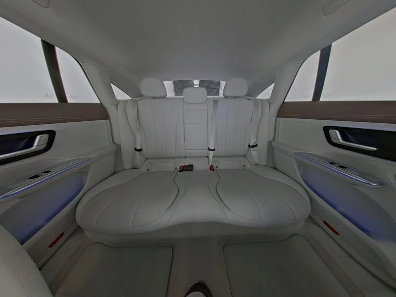 Mercedes-Benz EQE 300 Luxury Line 89 kWh