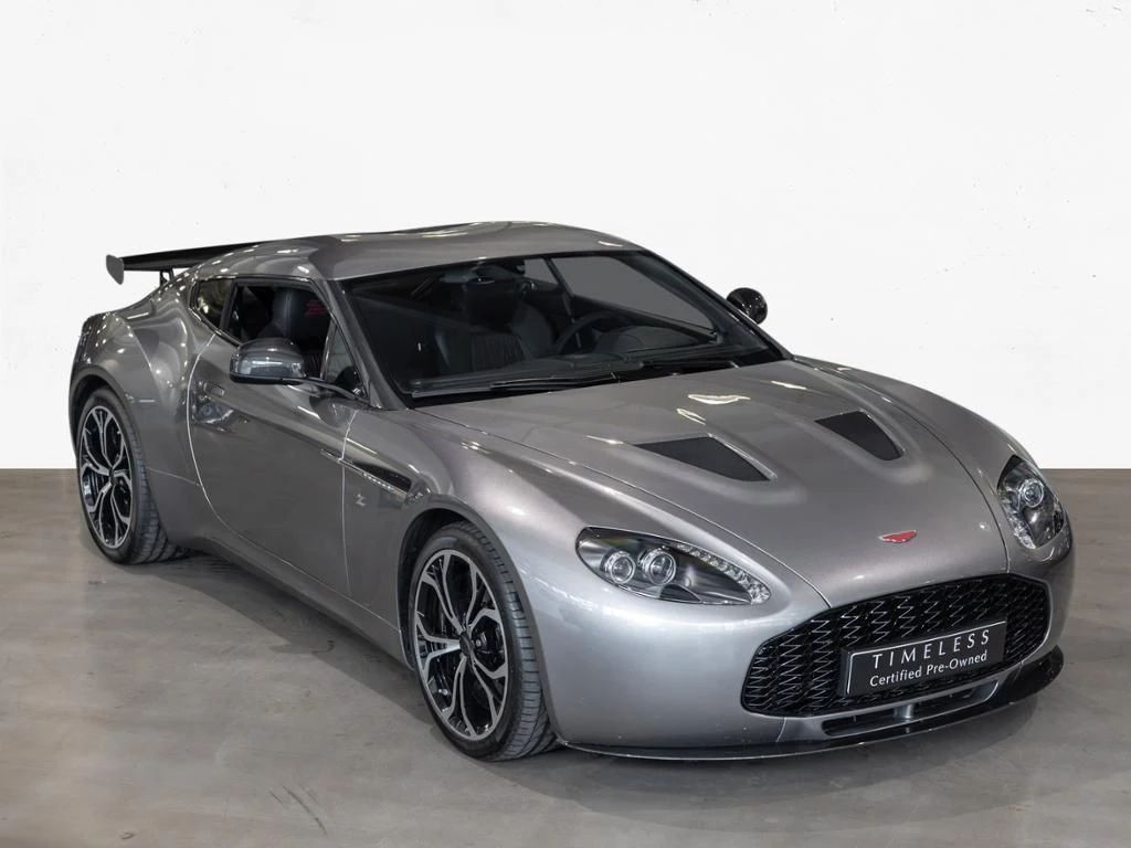 Aston Martin-V12 Vantage-image-13