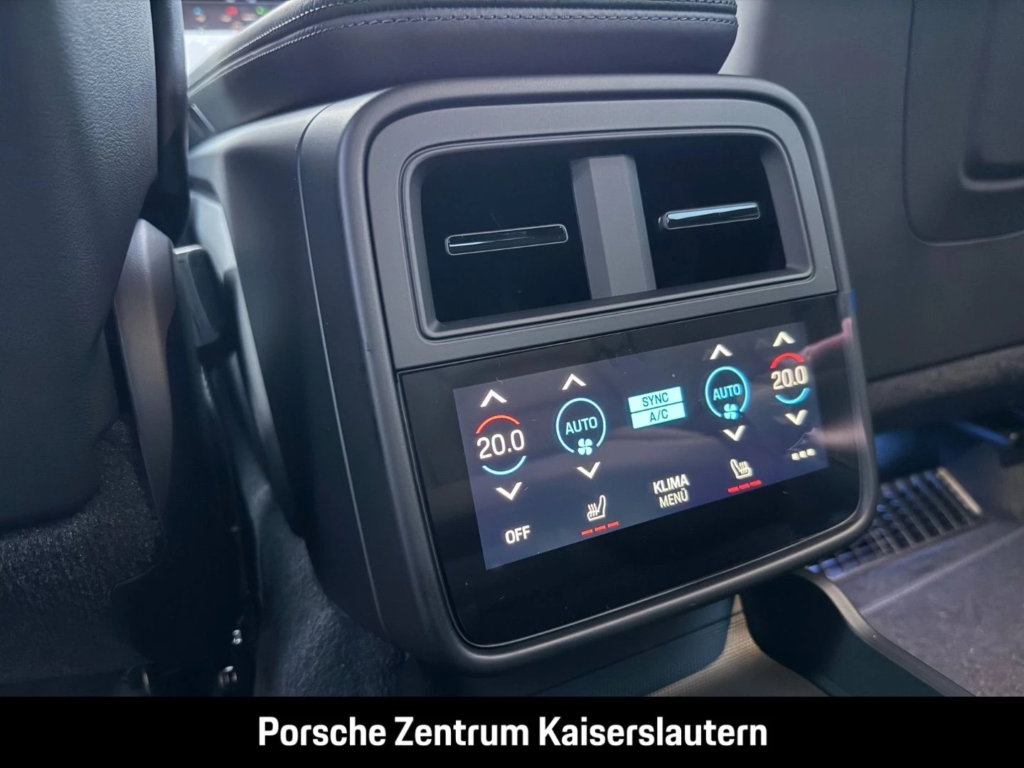 Porsche Taycan 4 Black Edition HA-Lenkung InnoDrive LED black edition