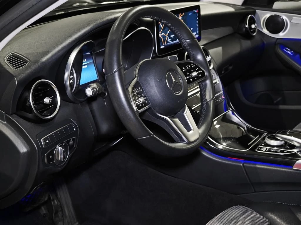 Mercedes-Benz-C-Klasse 200-image-8