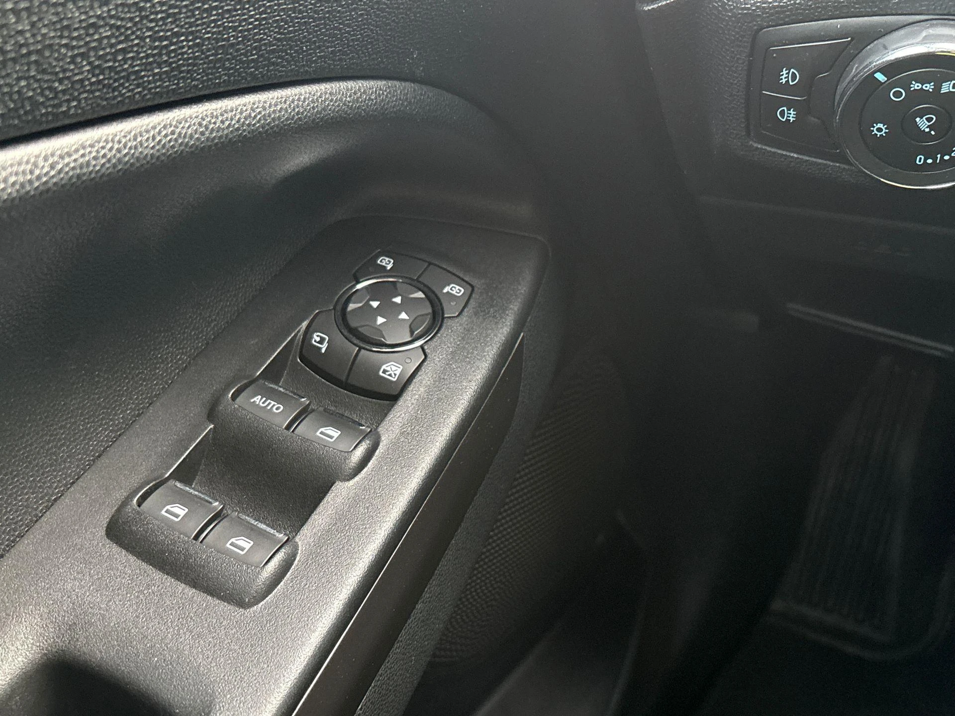 Ford-EcoSport-image-24