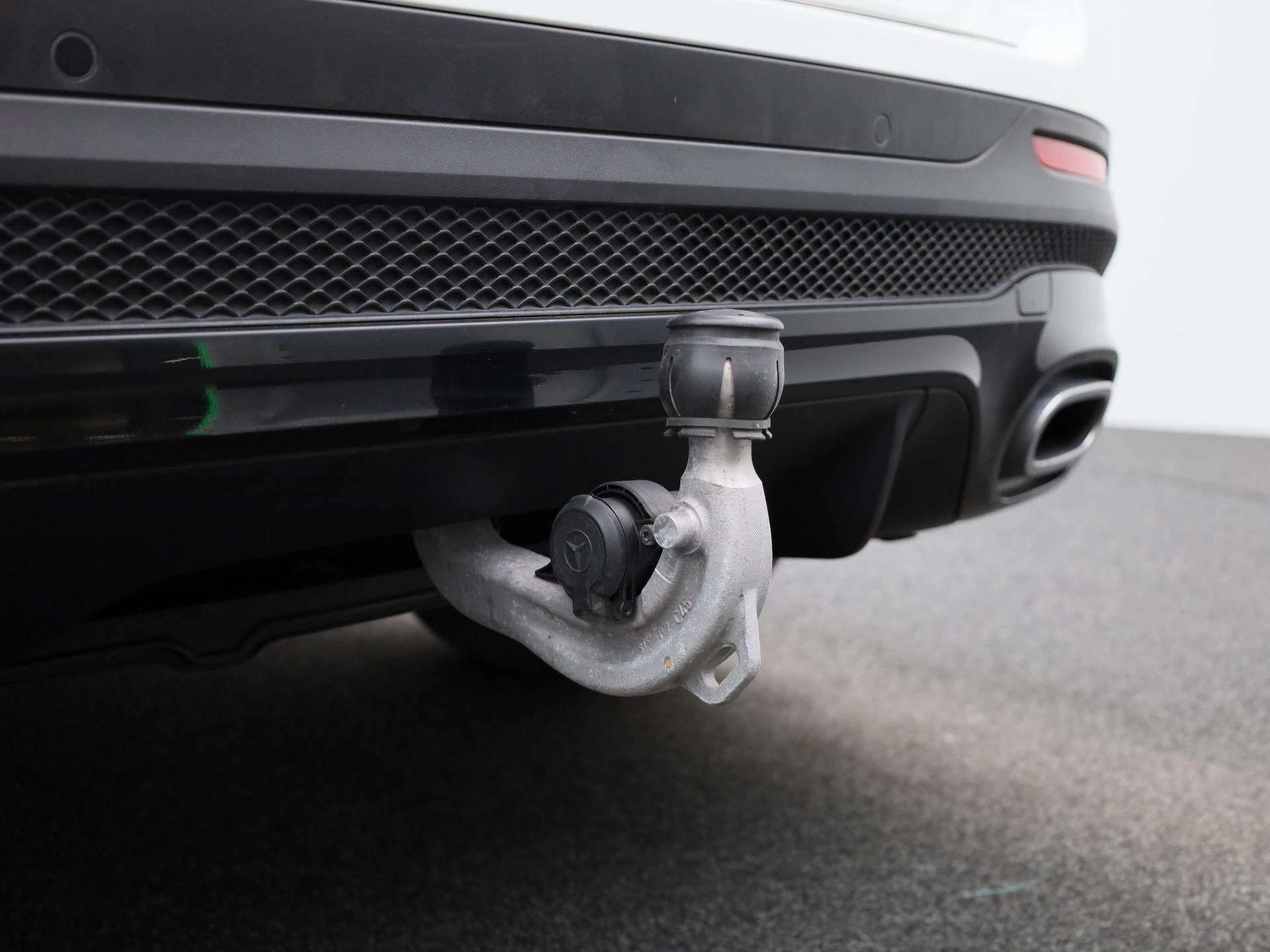 Mercedes-Benz-GLB-image-14