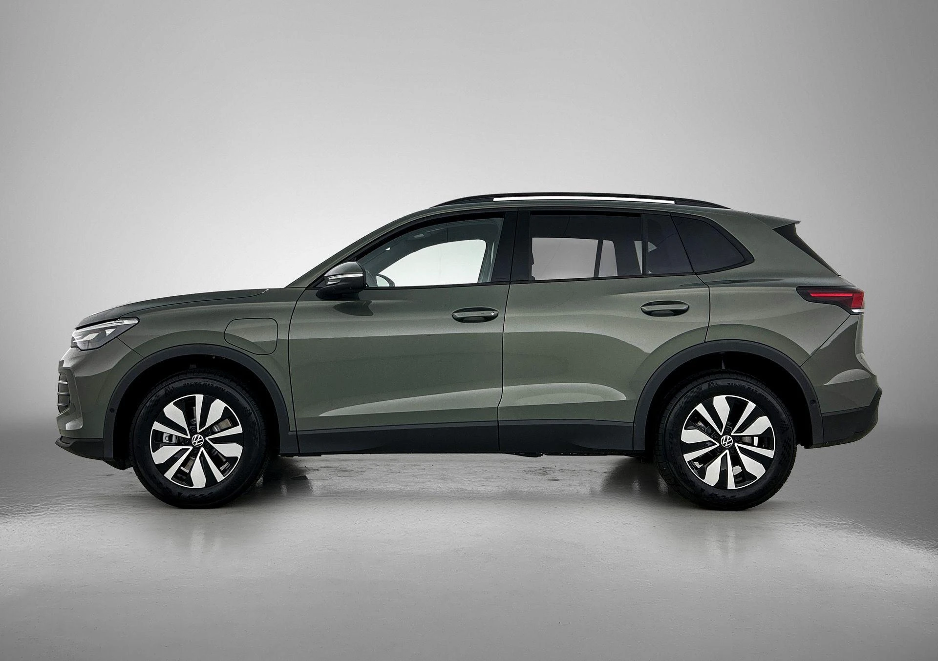 Volkswagen-Tiguan-image-1