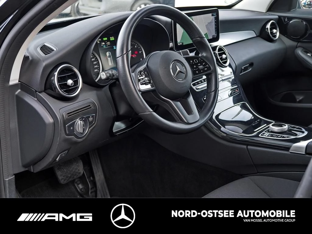 Mercedes-Benz C-Klasse 300 T de AVANTGARDE KEYLESS LED TEMPO ADVANCED AVANTGARDEW205 C 300 T de AVANTGARDE KEYLESS LED TEMPO ADVANCED AVANTGARDE