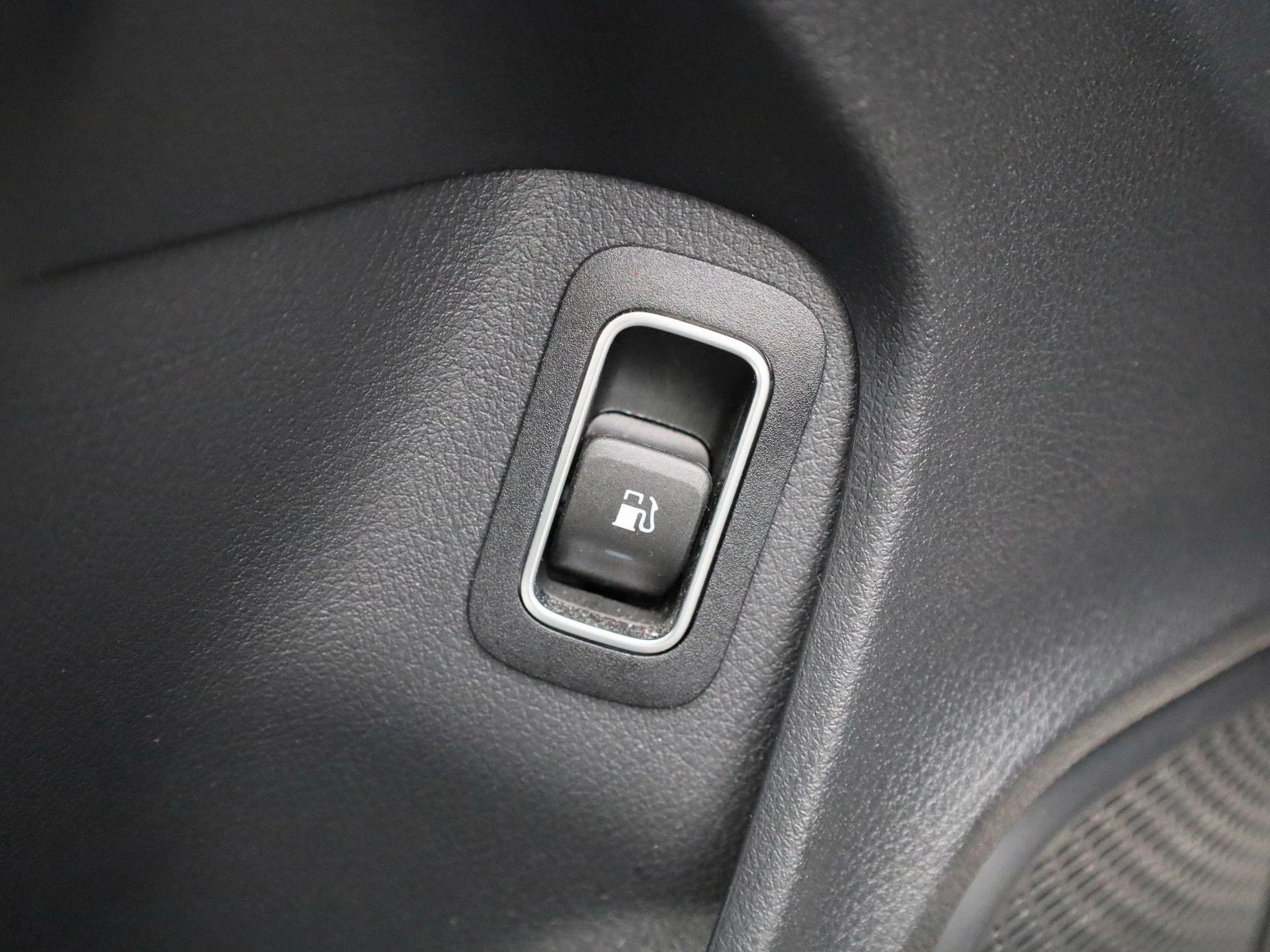 Mercedes-Benz CLA - 34