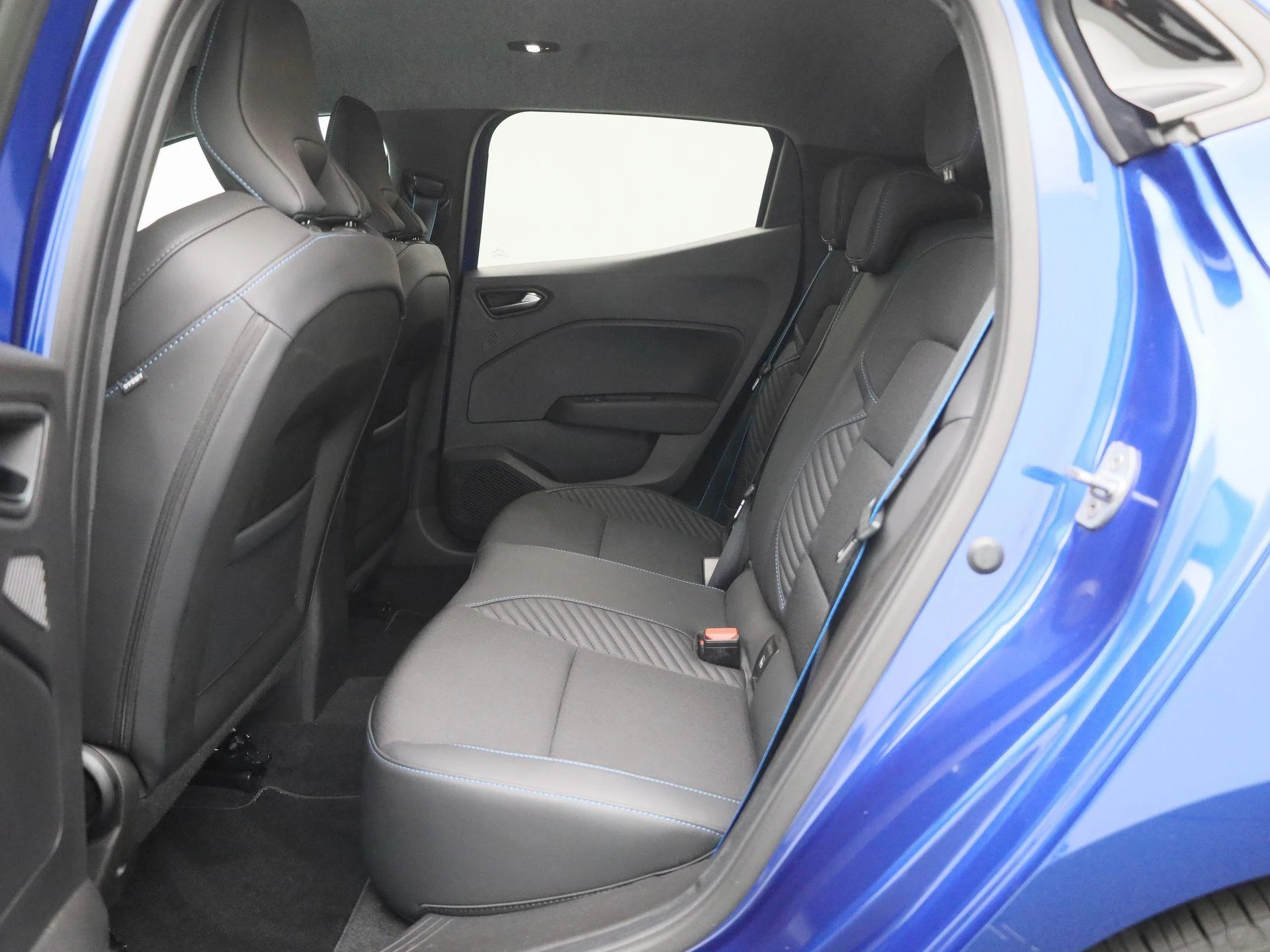 Renault-Clio-image-11