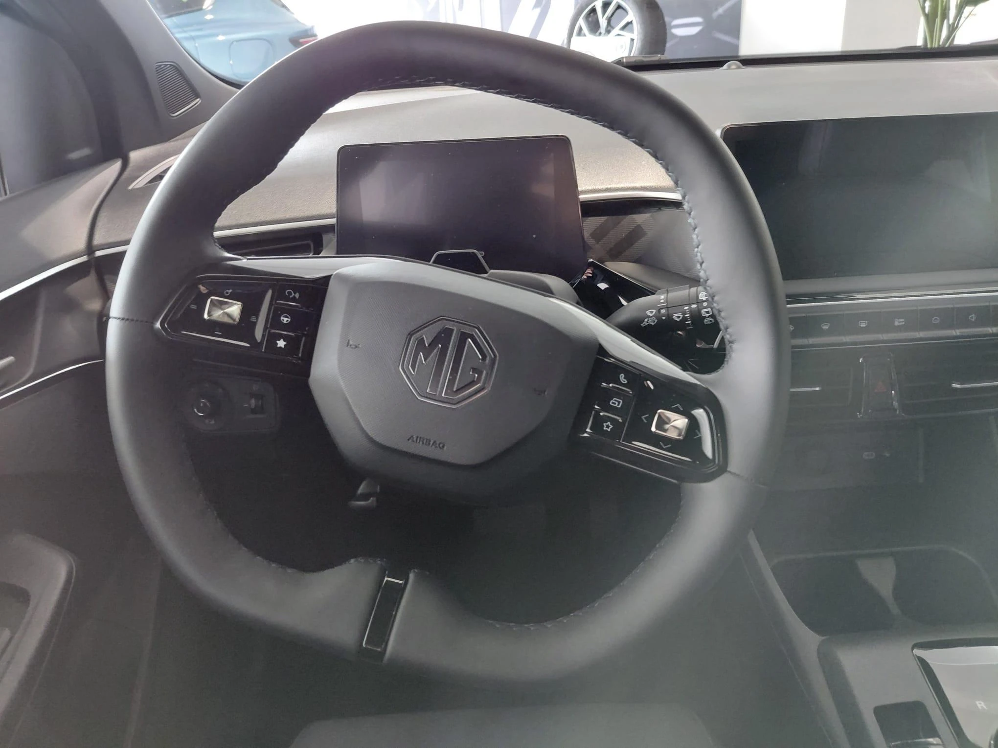 MG MG3 1.5 HEV LUXURY