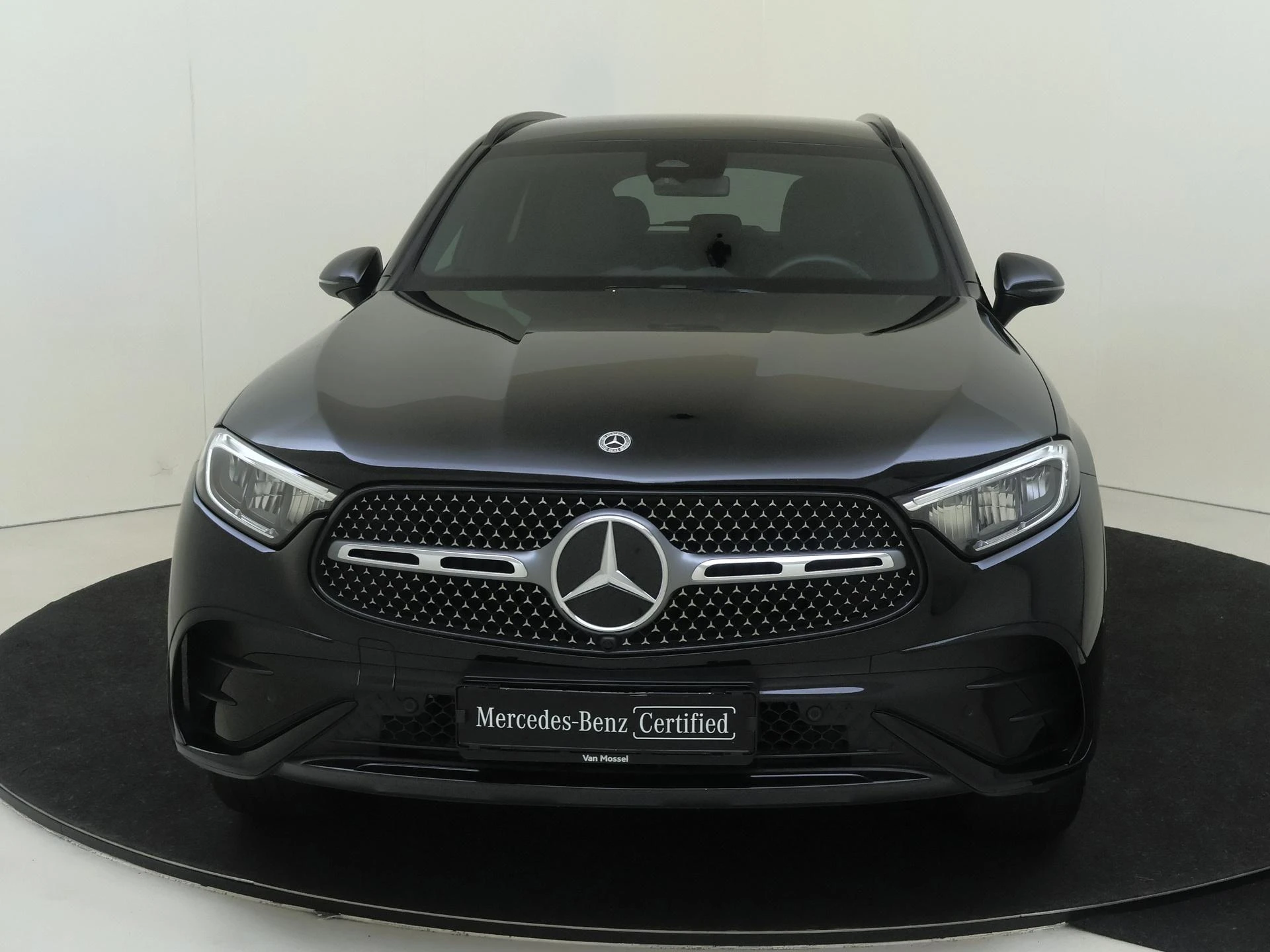 Mercedes-Benz-GLC-image-5