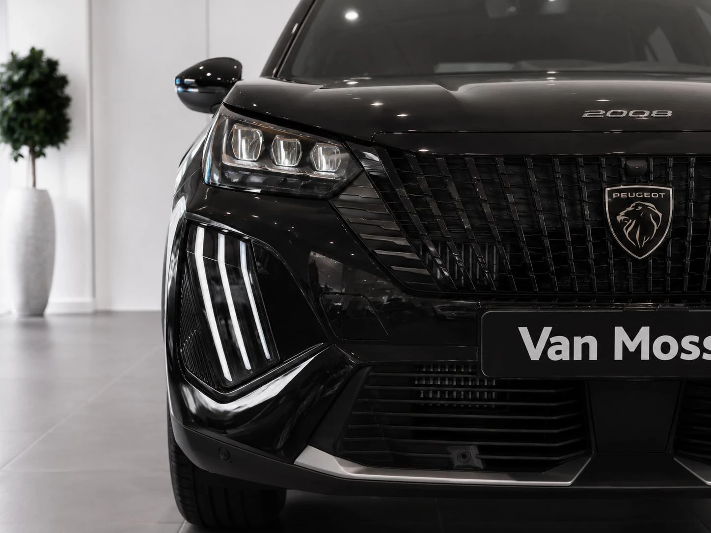 Peugeot 2008 1.2 Hybrid 145 Allure