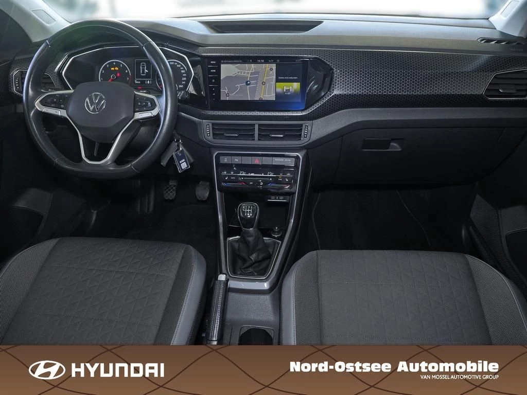 Volkswagen-T-Cross-image-11