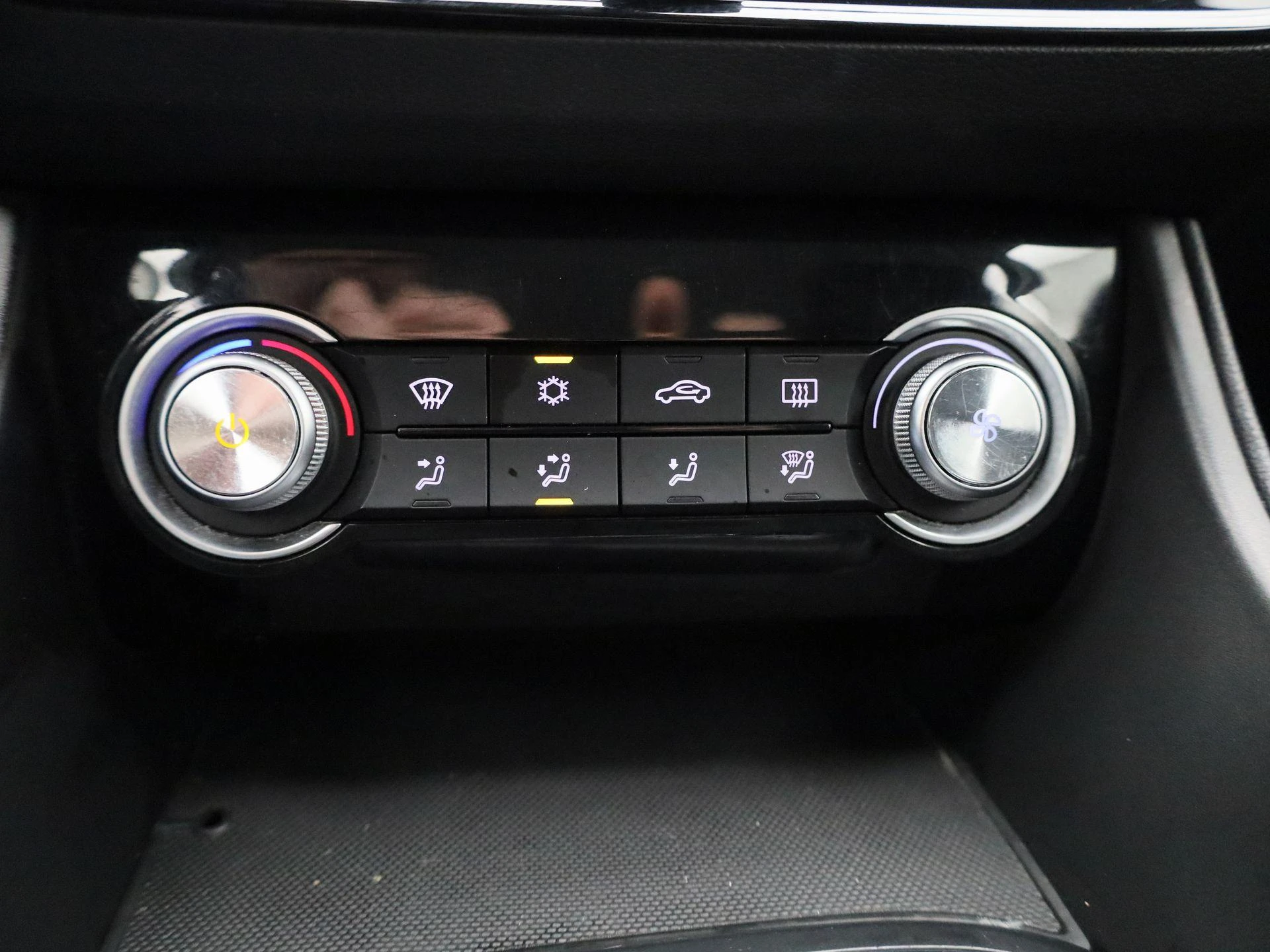 MG-ZS EV-image-20