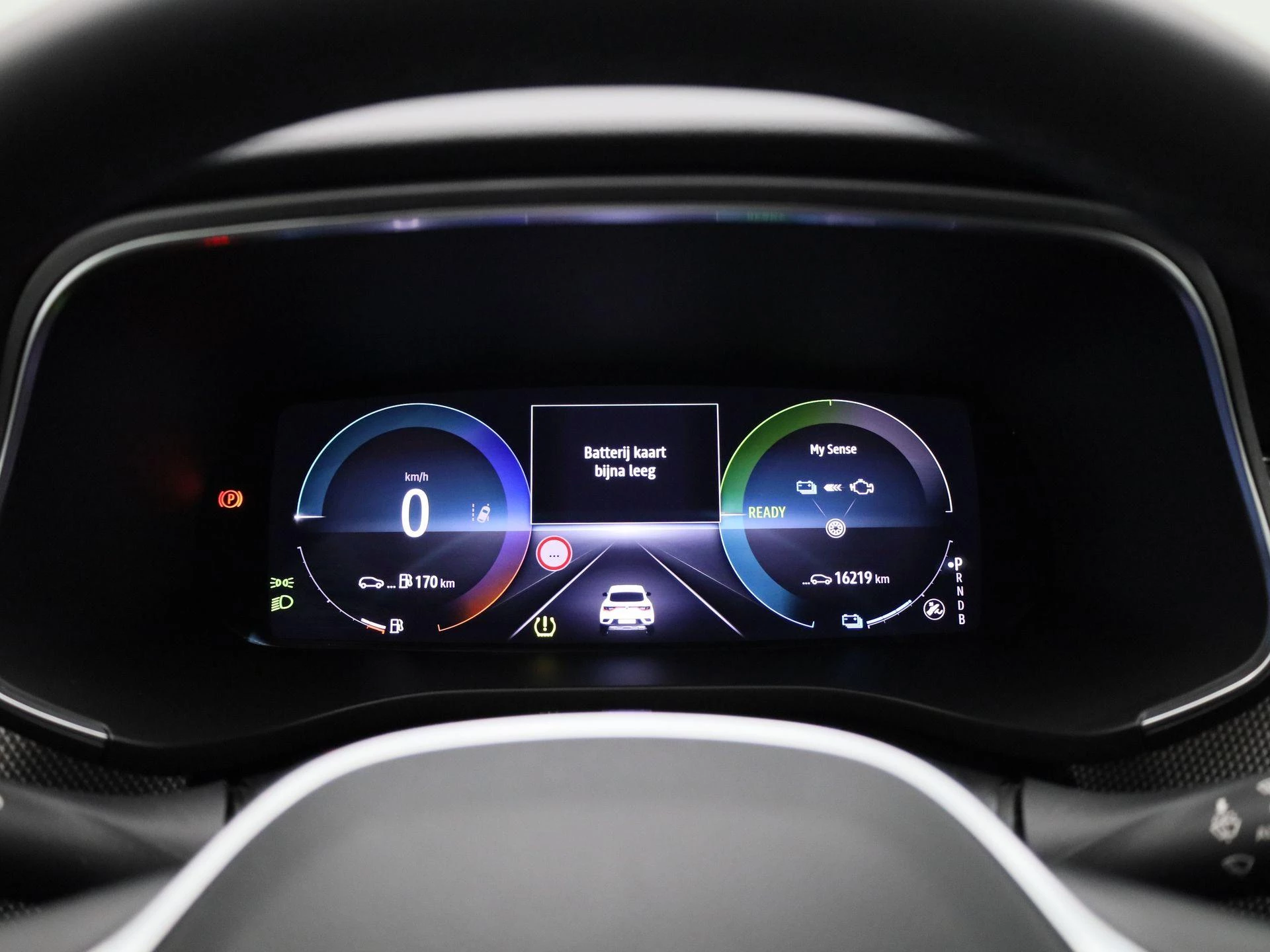 Renault-Arkana-image-12