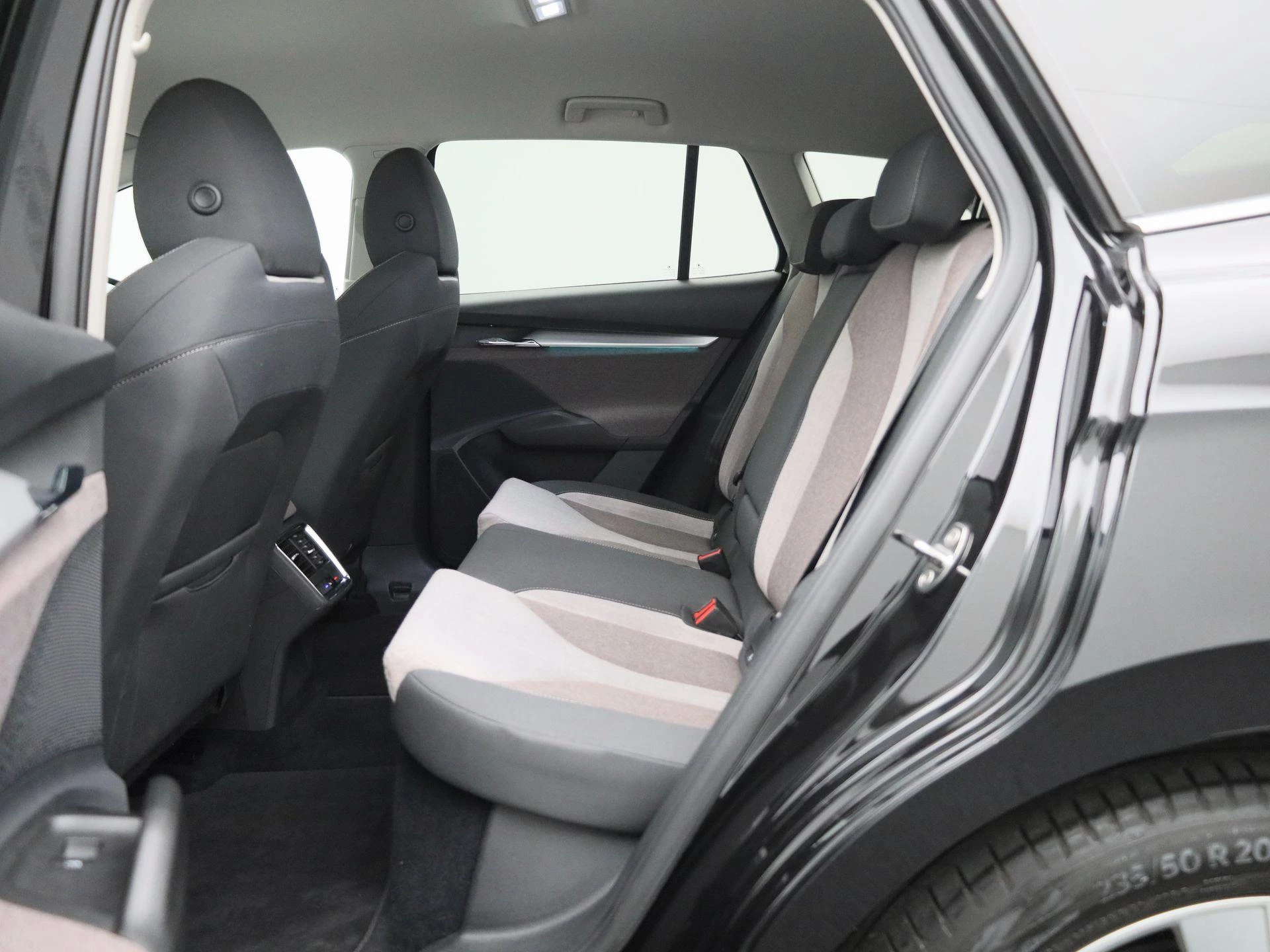 Škoda-Enyaq iV-image-11