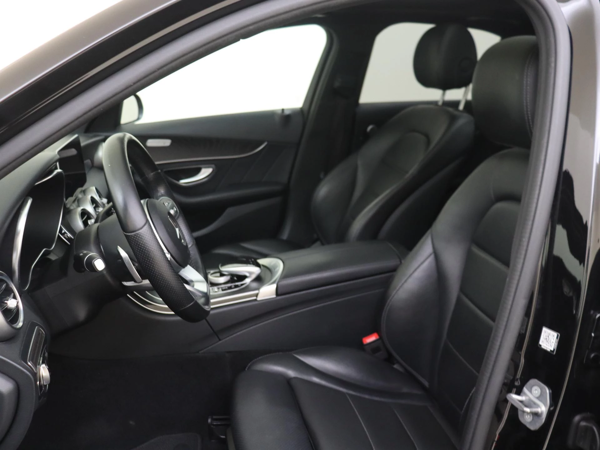 Mercedes-Benz C-Klasse 180 Premium Plus Pack