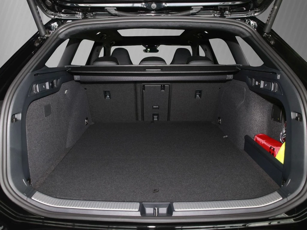 Volkswagen Passat Variant 1.5 TSI eHybrid 200 kW R-Line