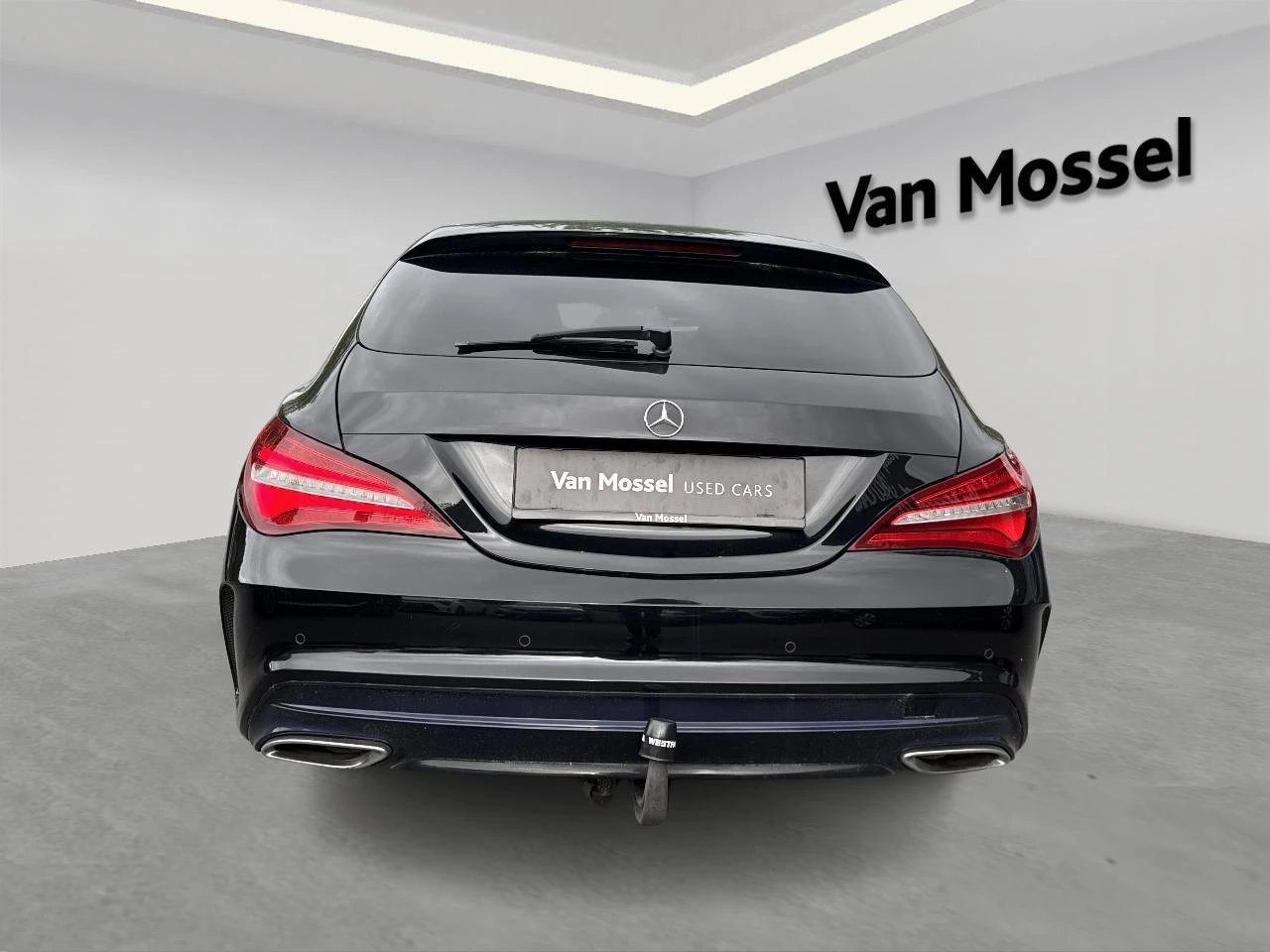 Mercedes-Benz-CLA-image-2