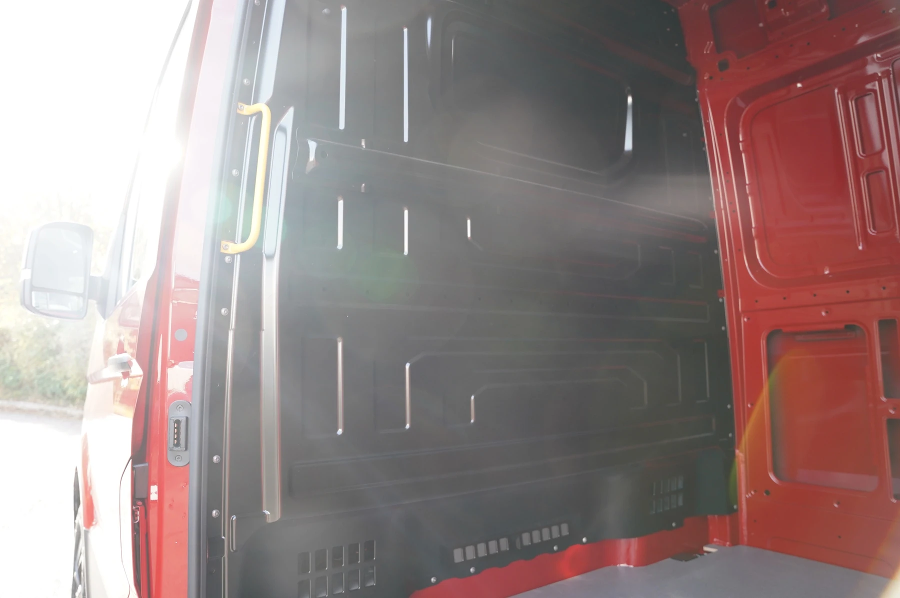 Volkswagen-Crafter-image-32