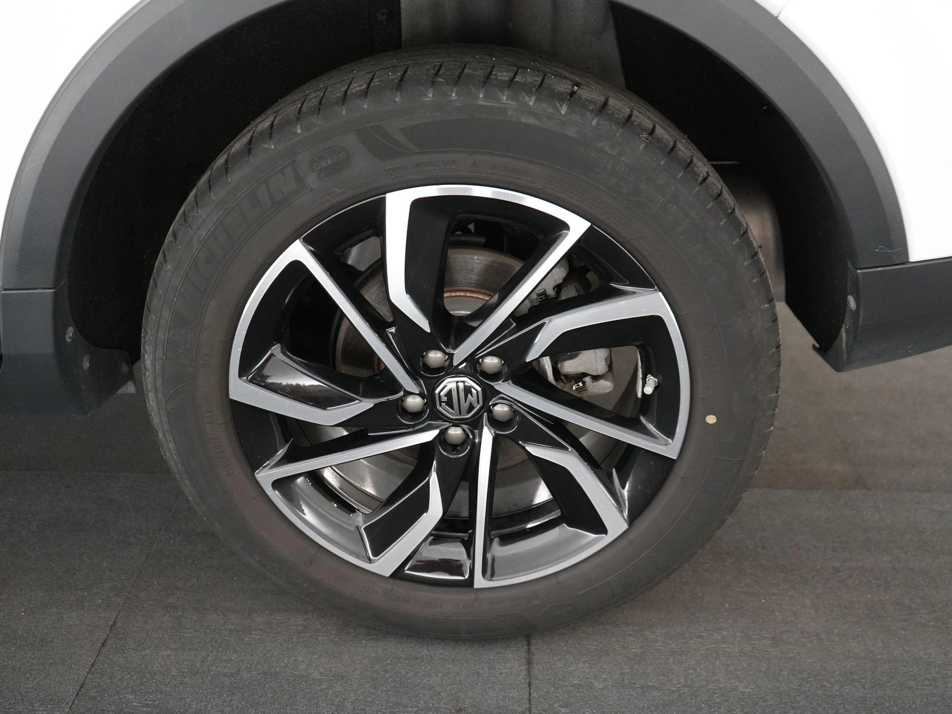 MG-ZS-image-13