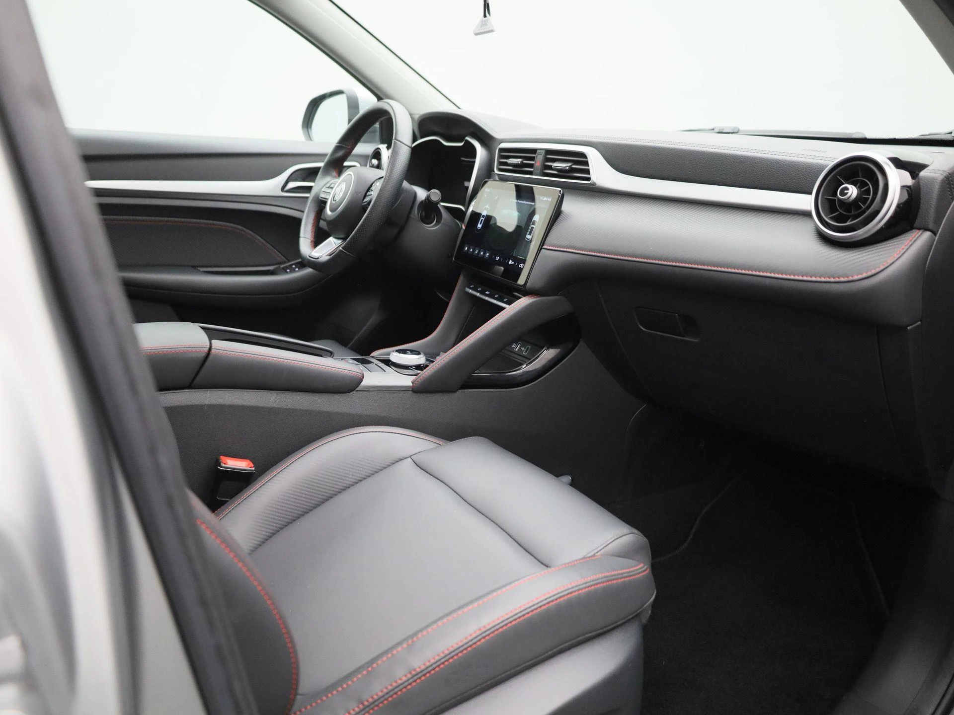 MG-ZS EV-image-31