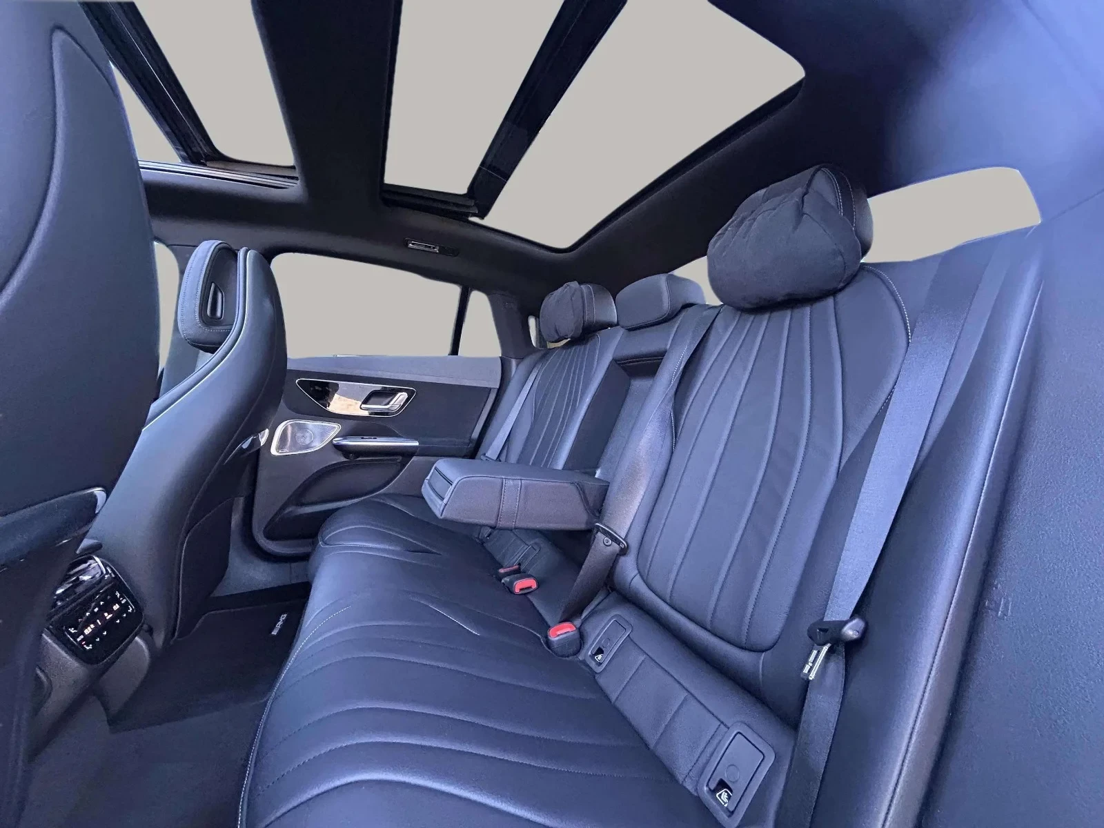 Mercedes-Benz-EQE-image-20