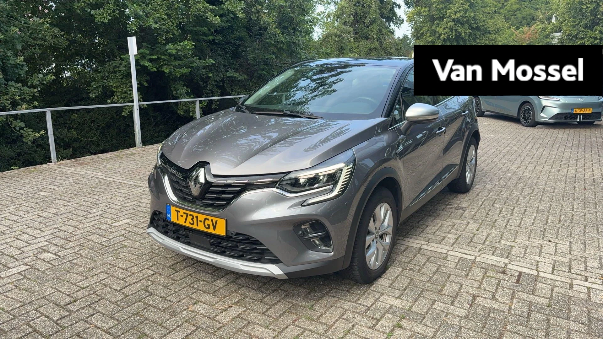 Renault-Captur-image-0