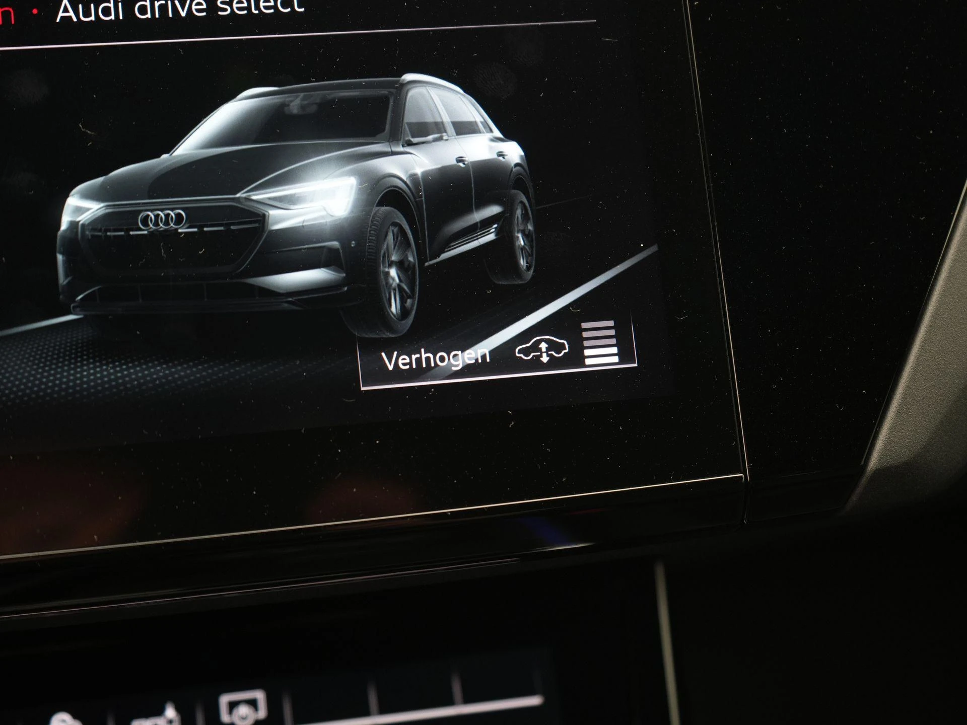 Audi-e-tron-image-19