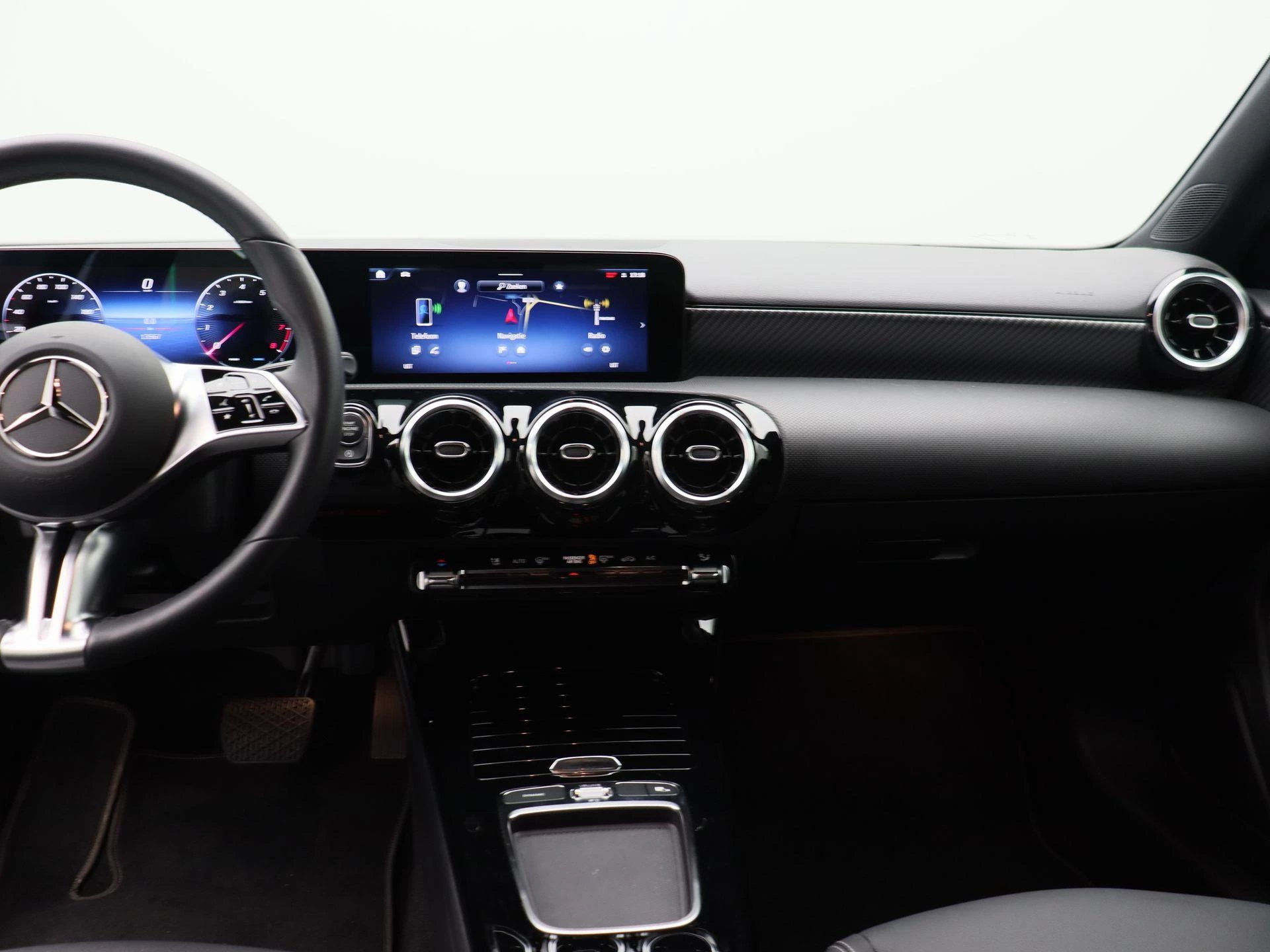 Mercedes-Benz Classe A 180 Business Line + CARPLAY + LED + CAMERA +