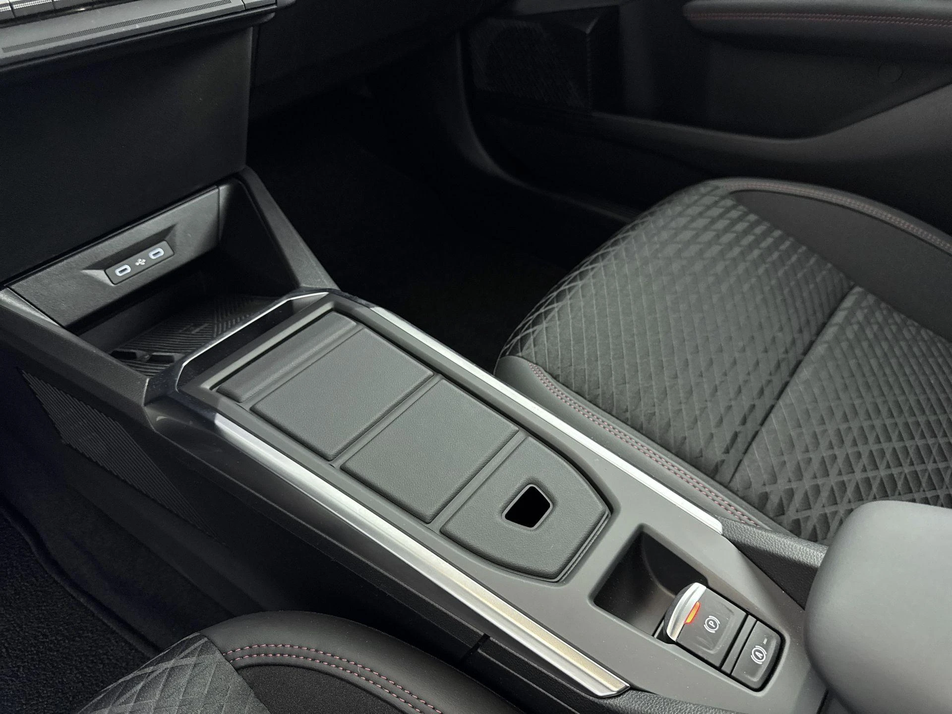 Renault-Clio-image-22