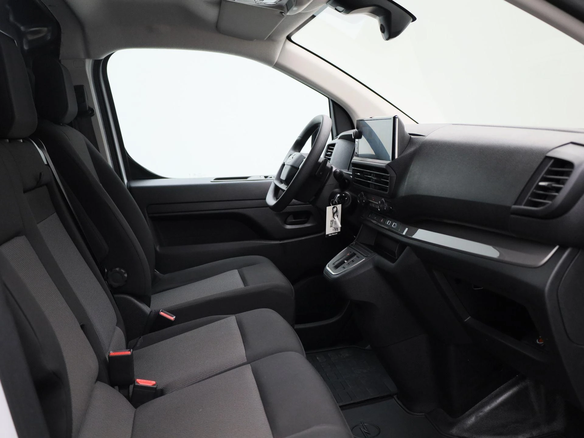 Opel-Vivaro-image-36