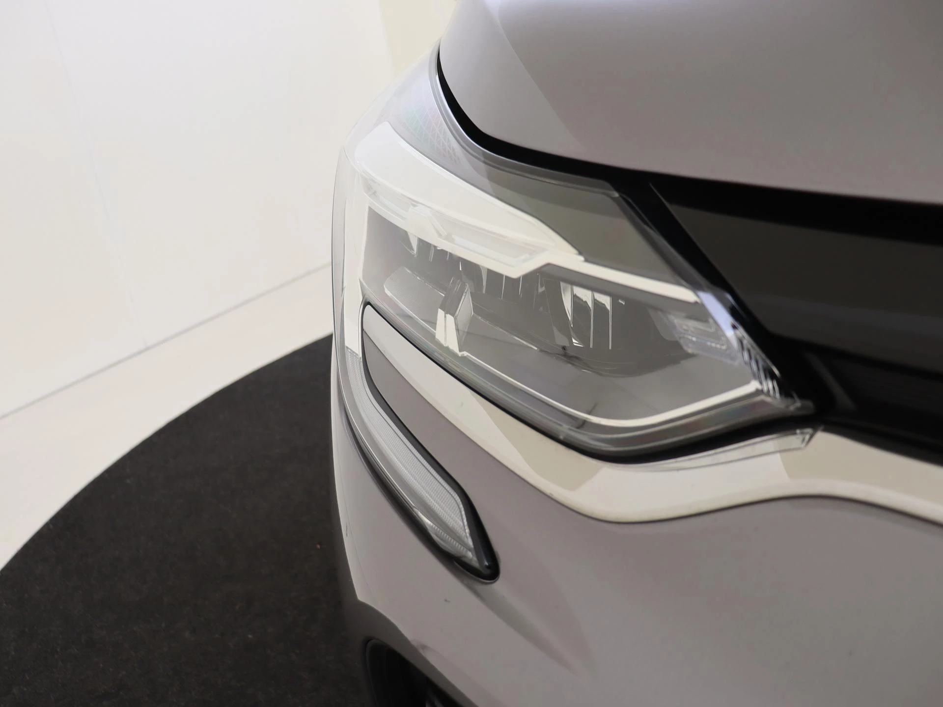 Renault-Captur-image-8