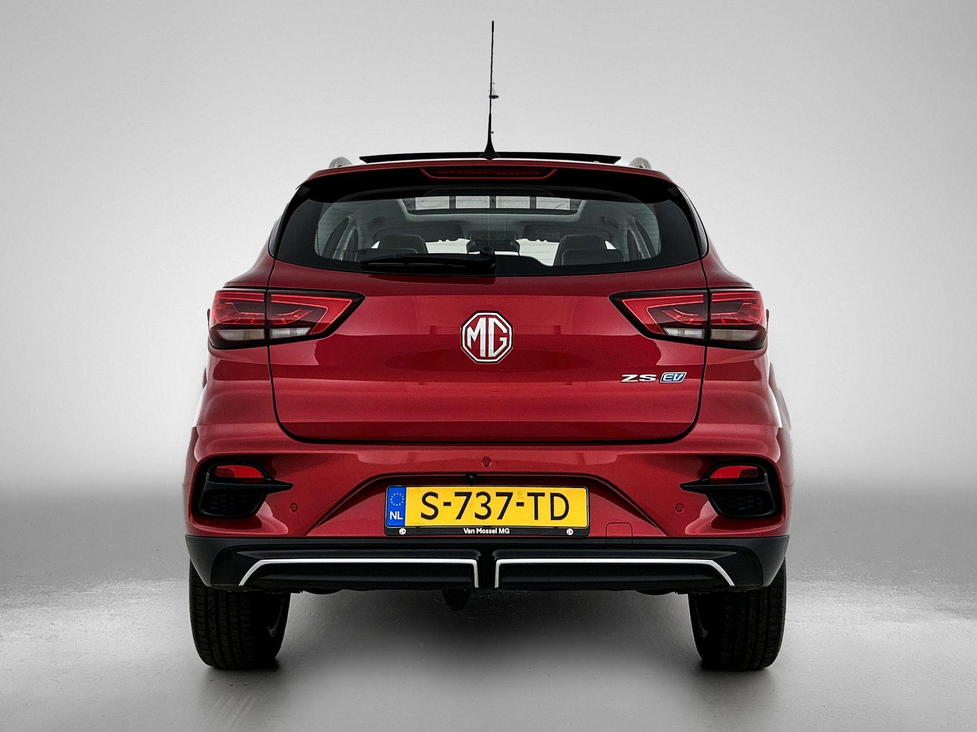 MG-ZS EV-image-2