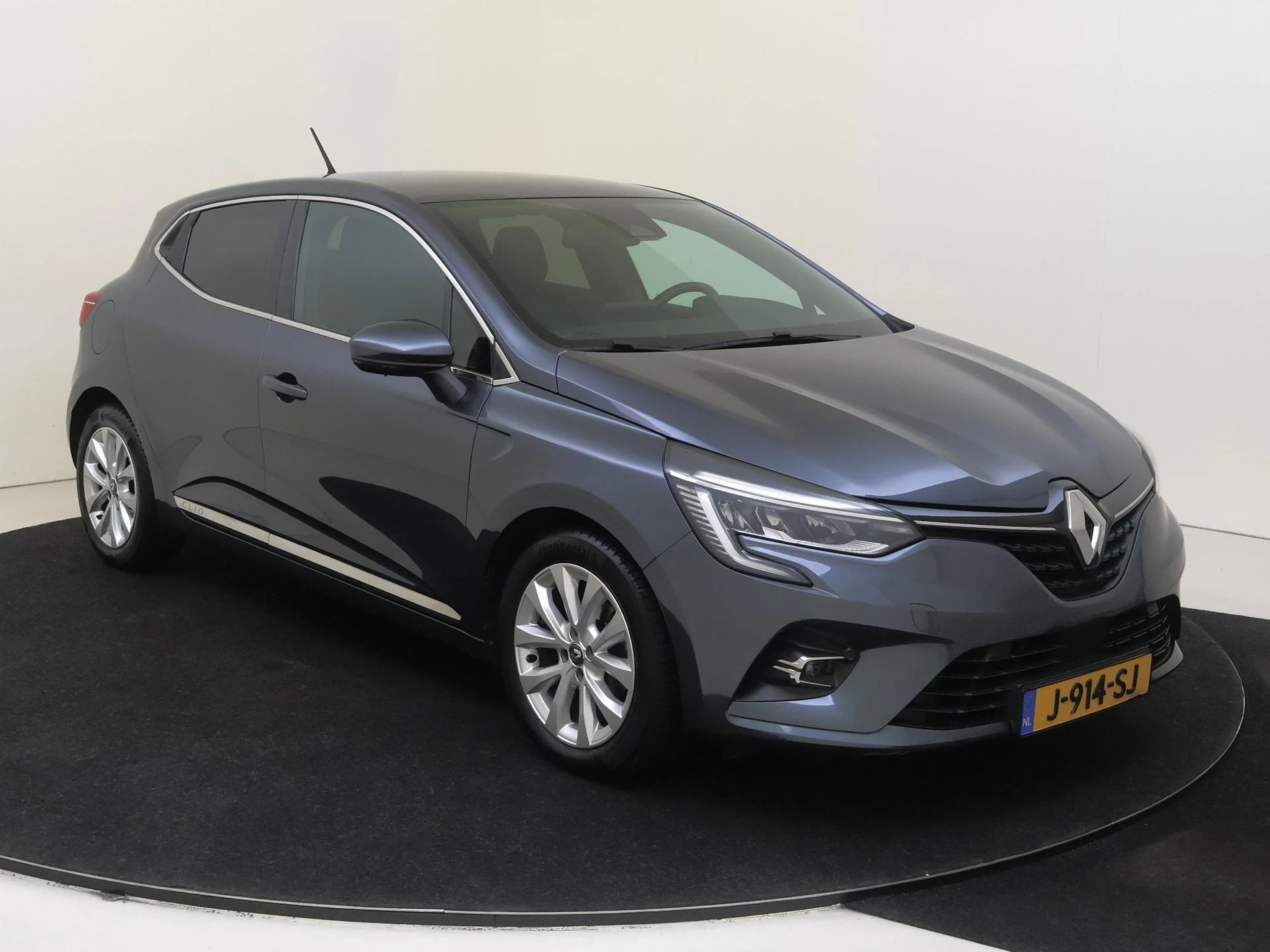 Renault-Clio-image-1