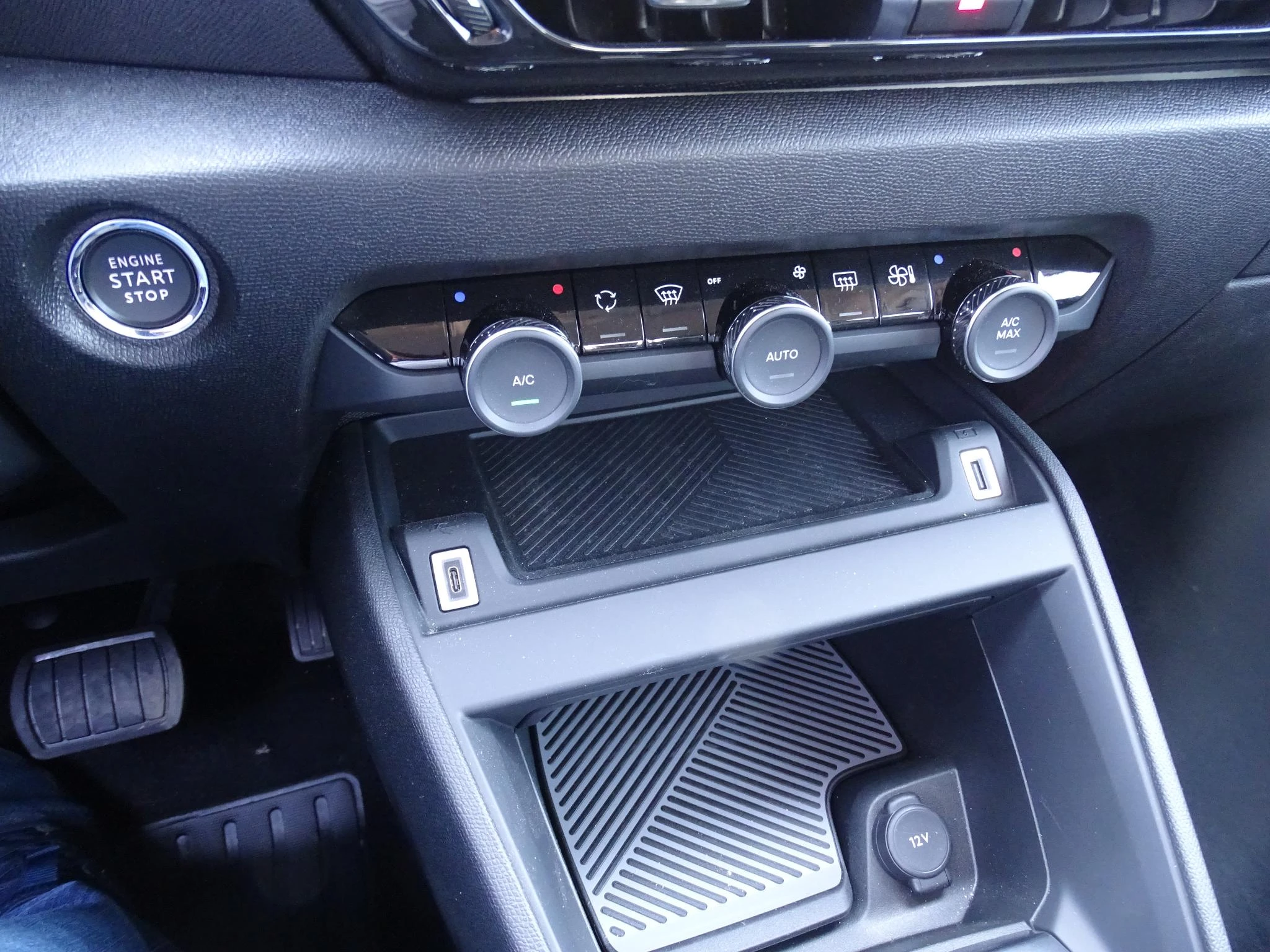 Citroën C4 1.2 Hybride 136 ë-DCS6 BUSINESS EDITION