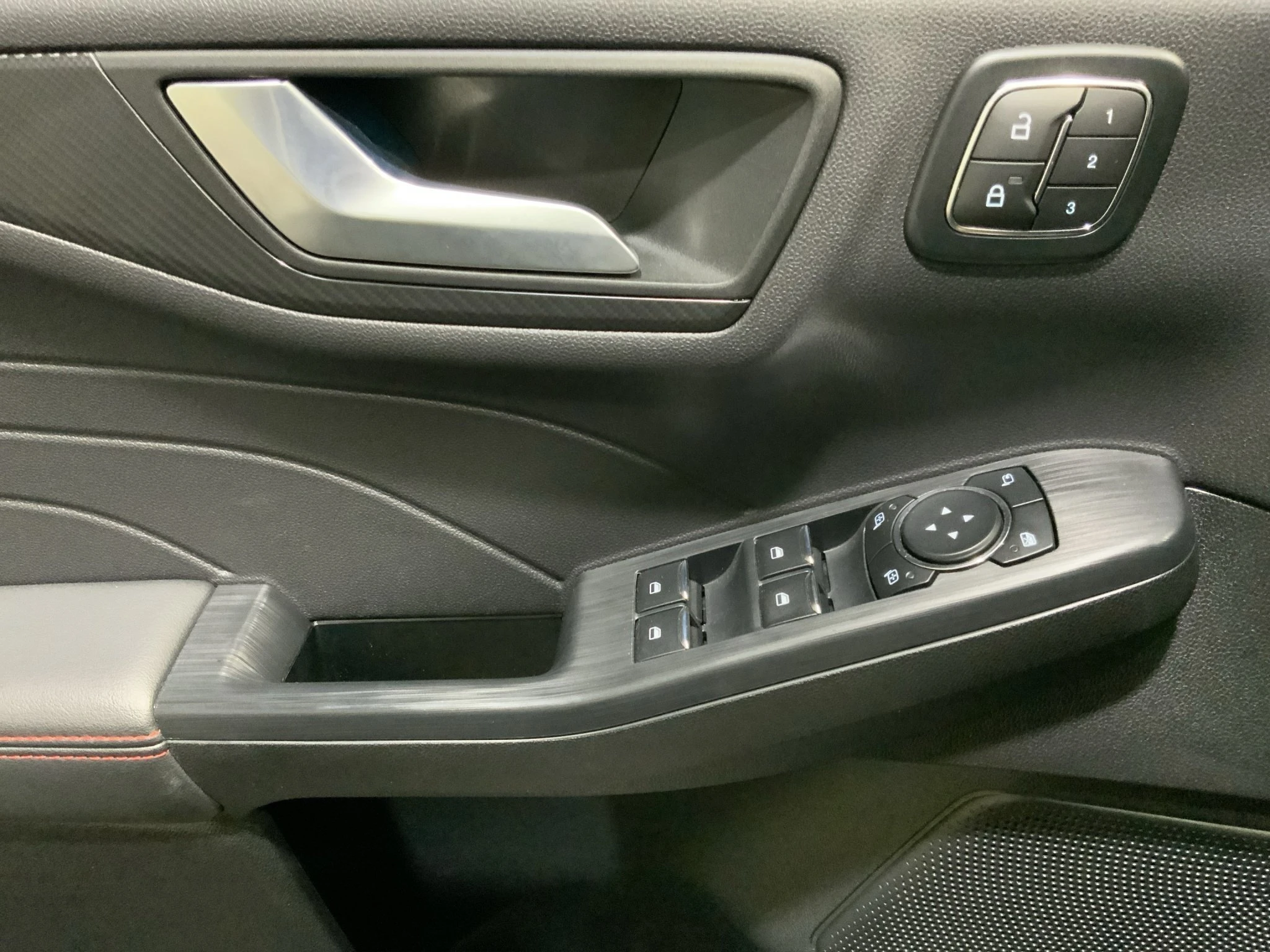 Ford-Kuga-image-15