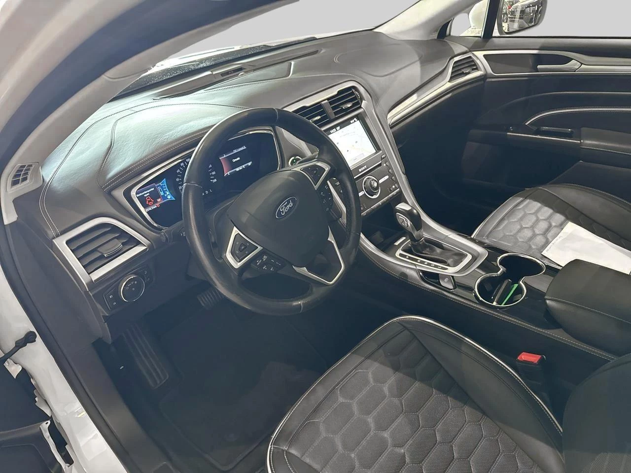 Ford Mondeo 2.0 HEV 140kW Aut. Vignale