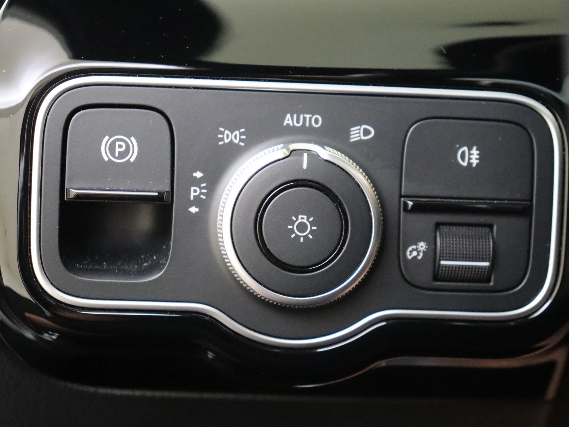Mercedes-Benz-A-Klasse-image-24