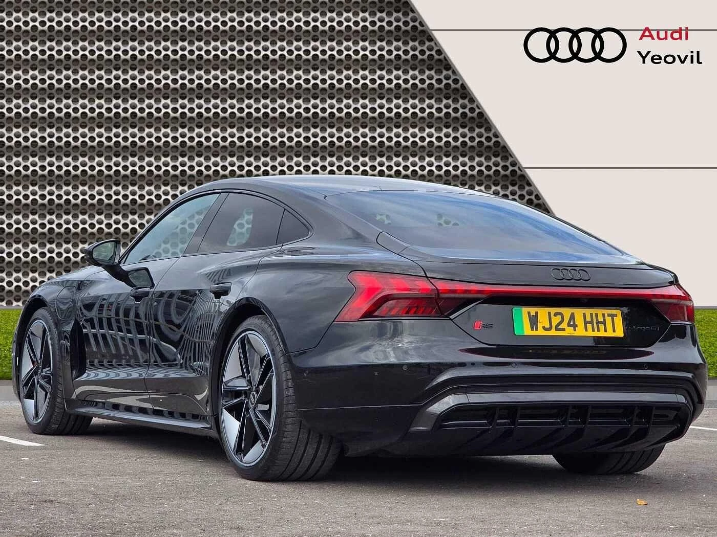 Audi-e-tron GT-image-2